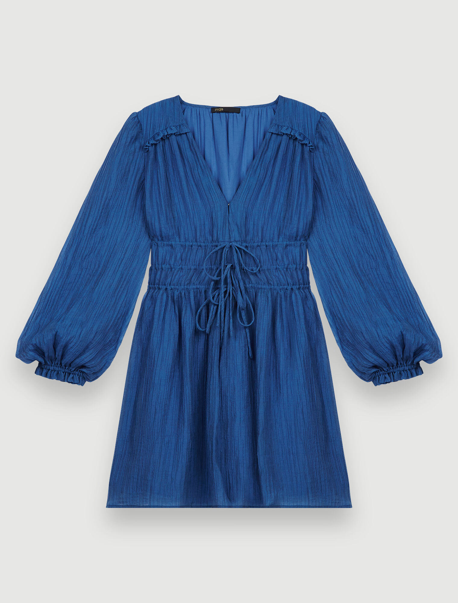 Robe en voile cintrée à la taille