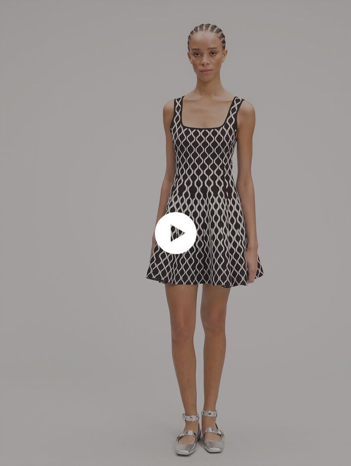 Short patterned knit dress