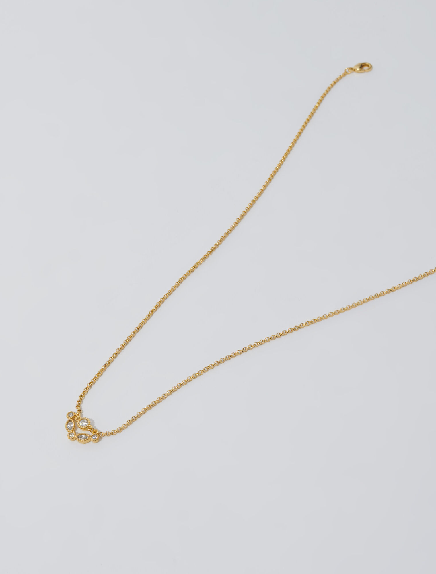 Collier doré orné de strass