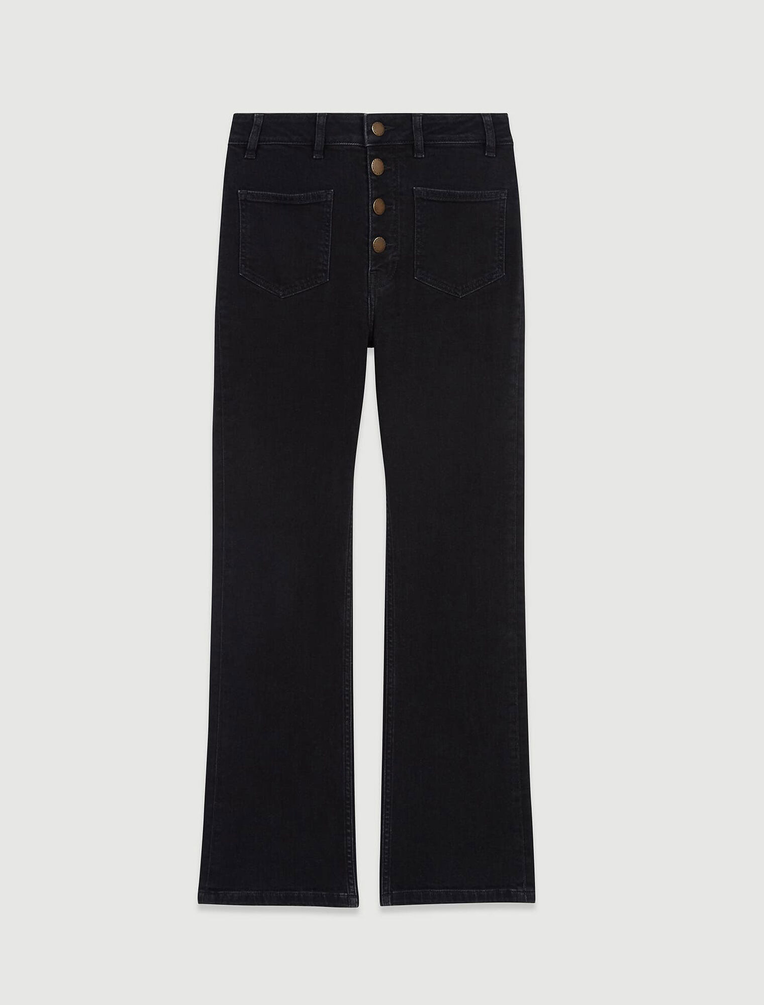 Jeans with pockets, flared at the bottom