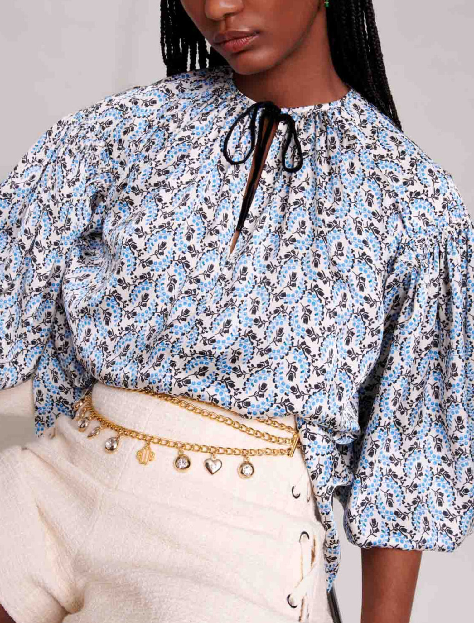 Loose-fitting satin-look blouse