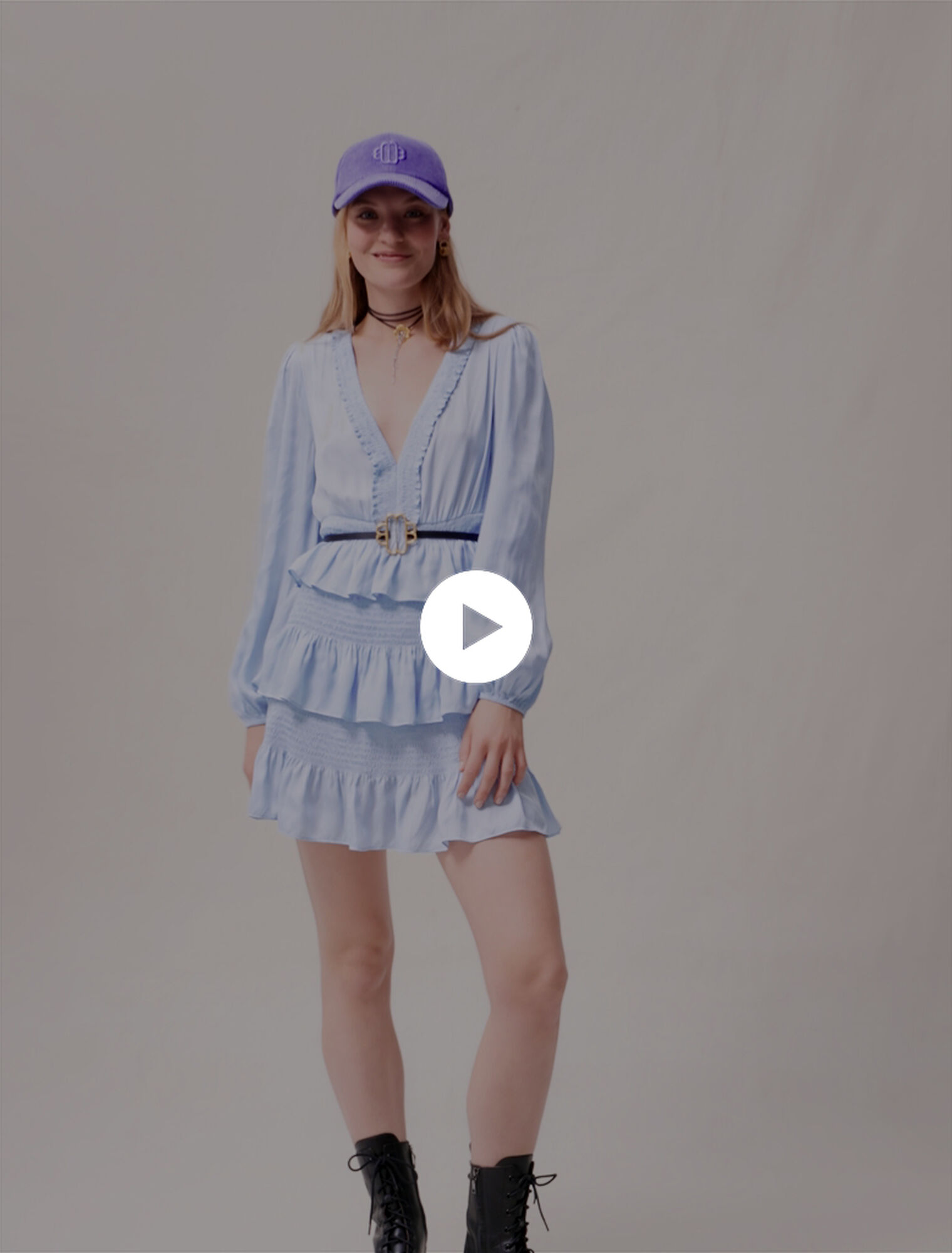 Robe à volants bleue