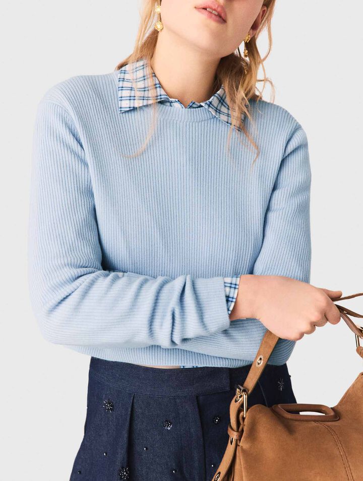 Jewel button back sweater