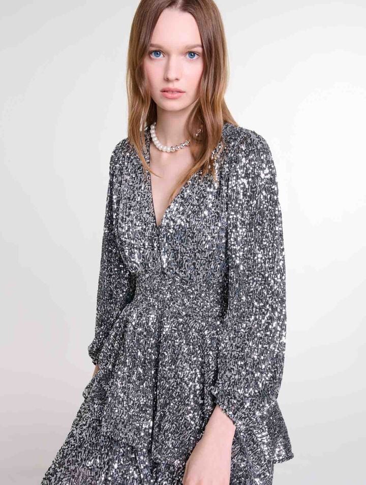 Robe courte volantée à sequins