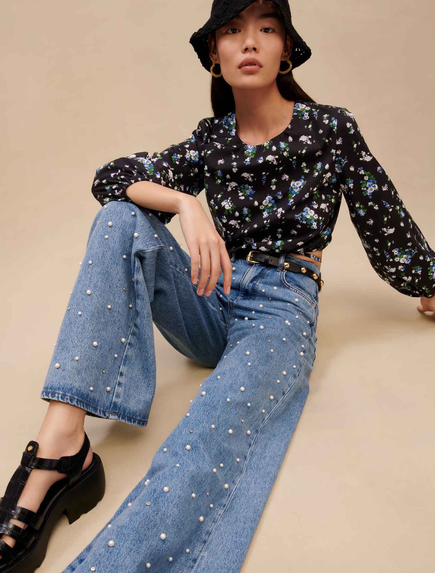 Wide-leg jeans with bead embellishment
