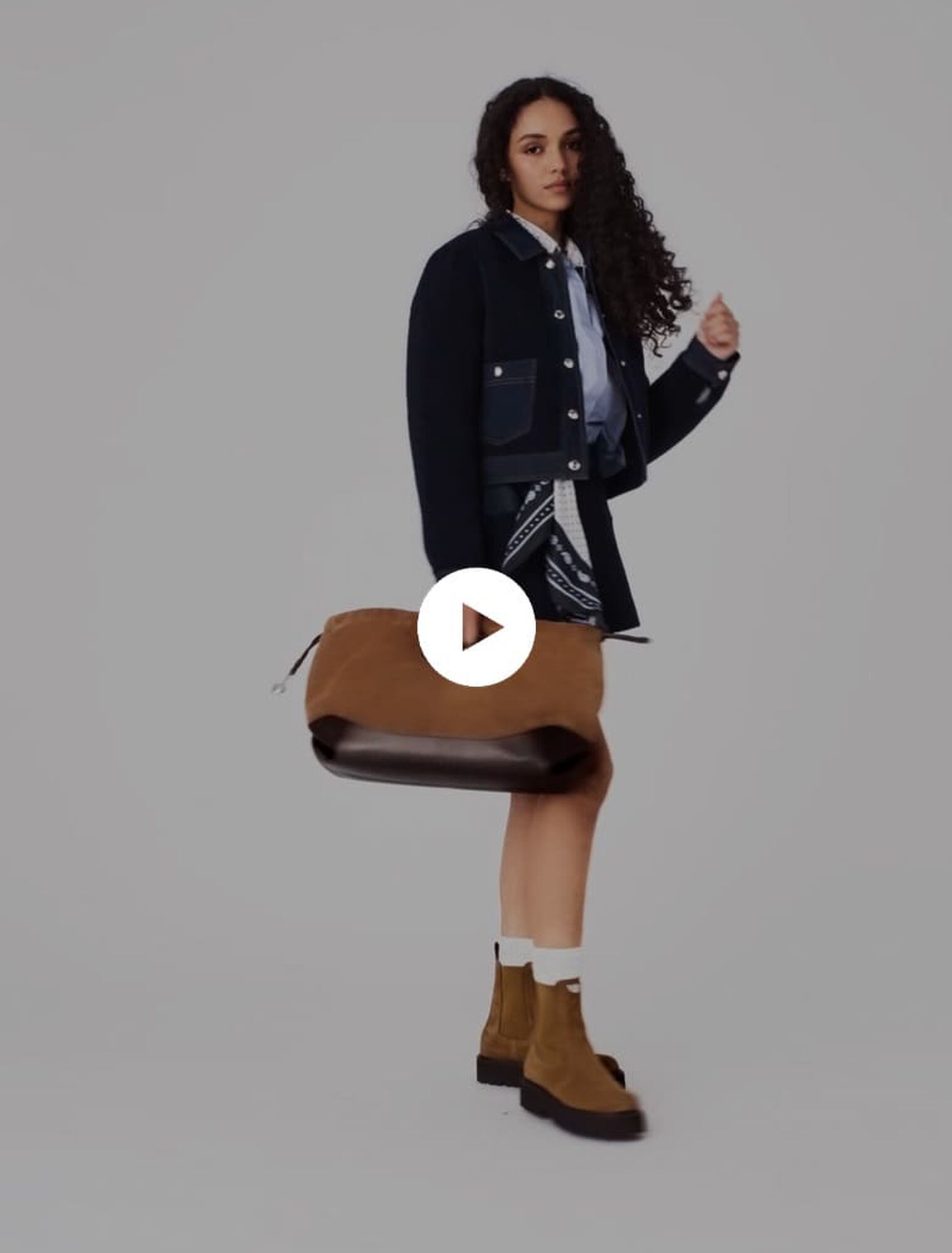 Blouson bouclette et d&eacute;tails denim