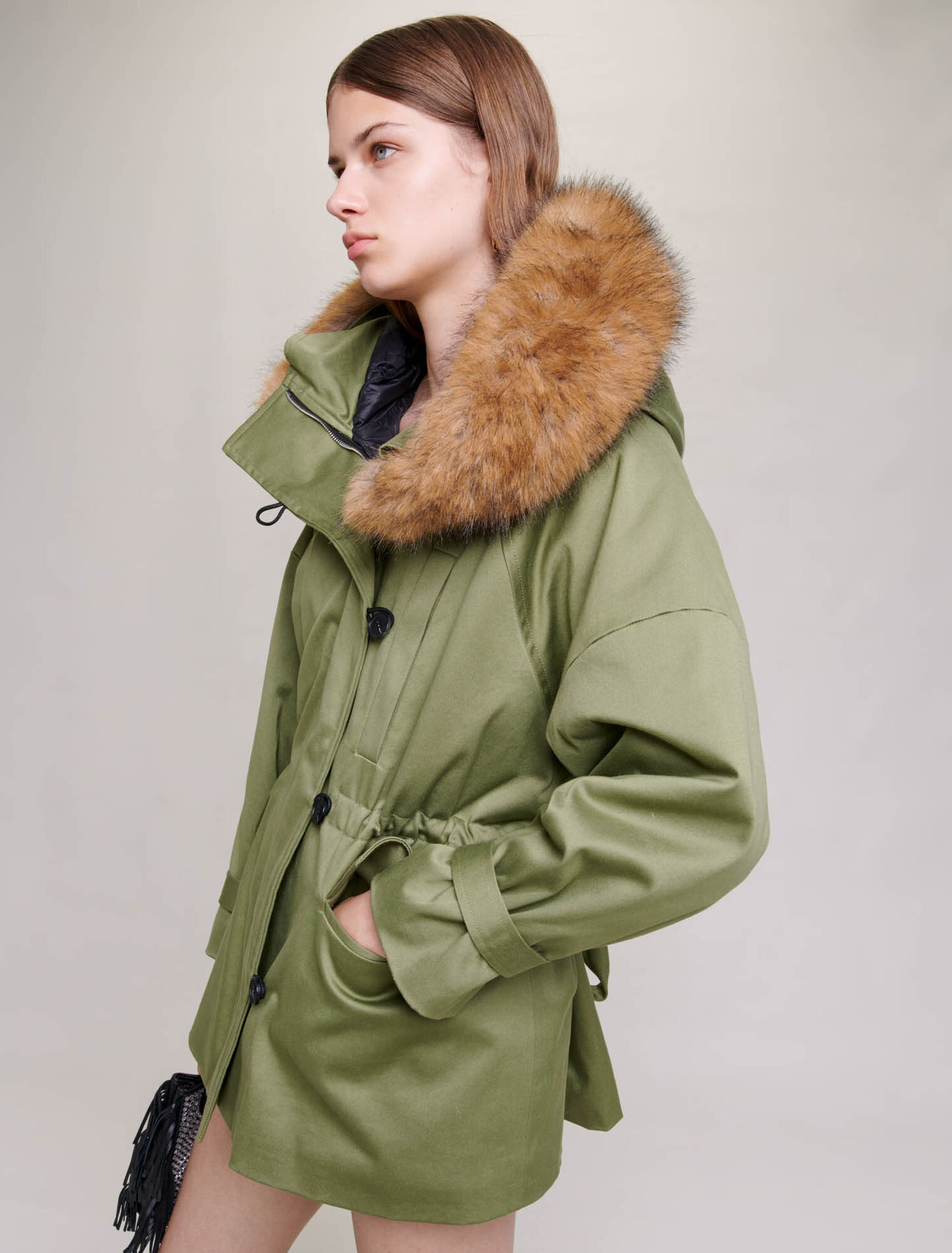 Parka courte à capuche