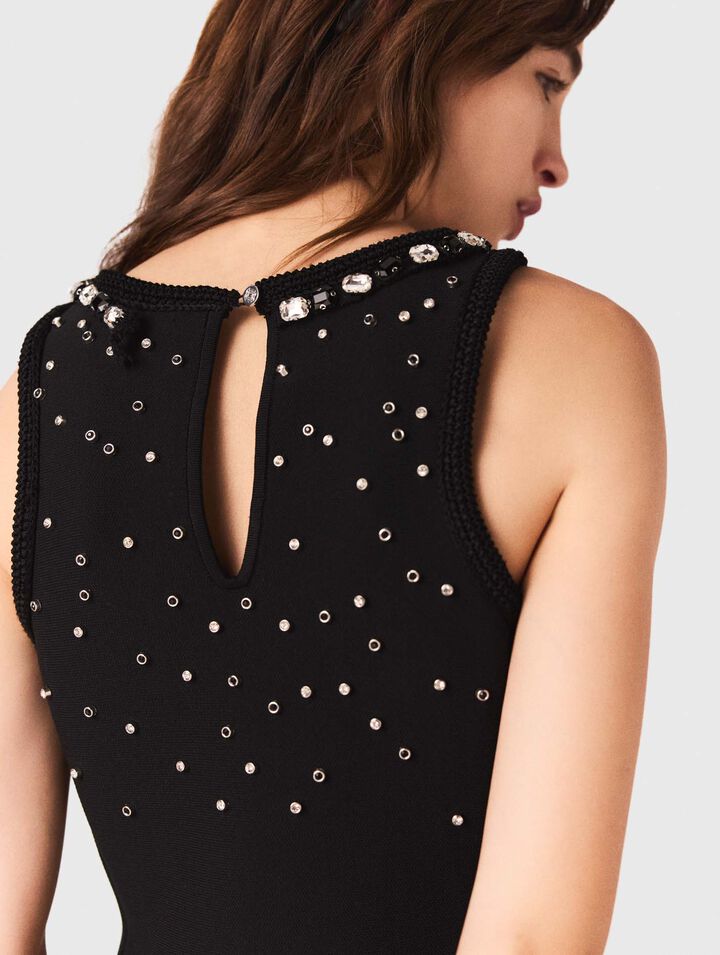 Robe patineuse et détails bijoux 