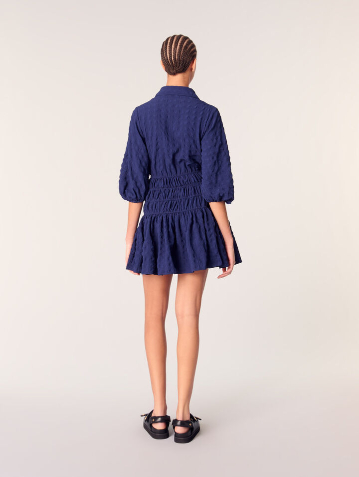 Short satin-effect pleated dress