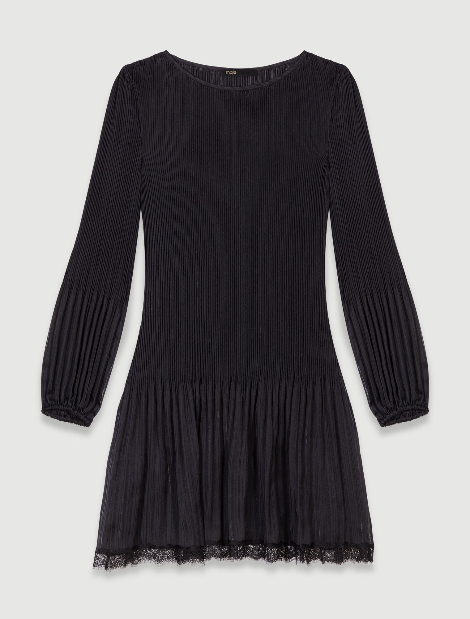 Robe courte plissée