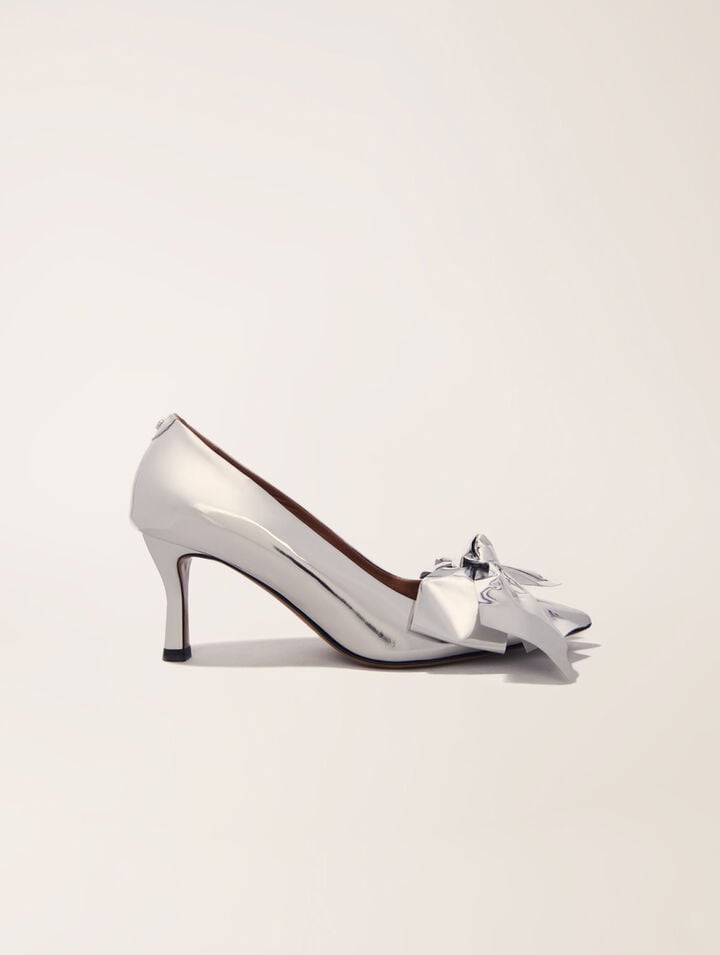 Escarpins en cuir et détail nœud