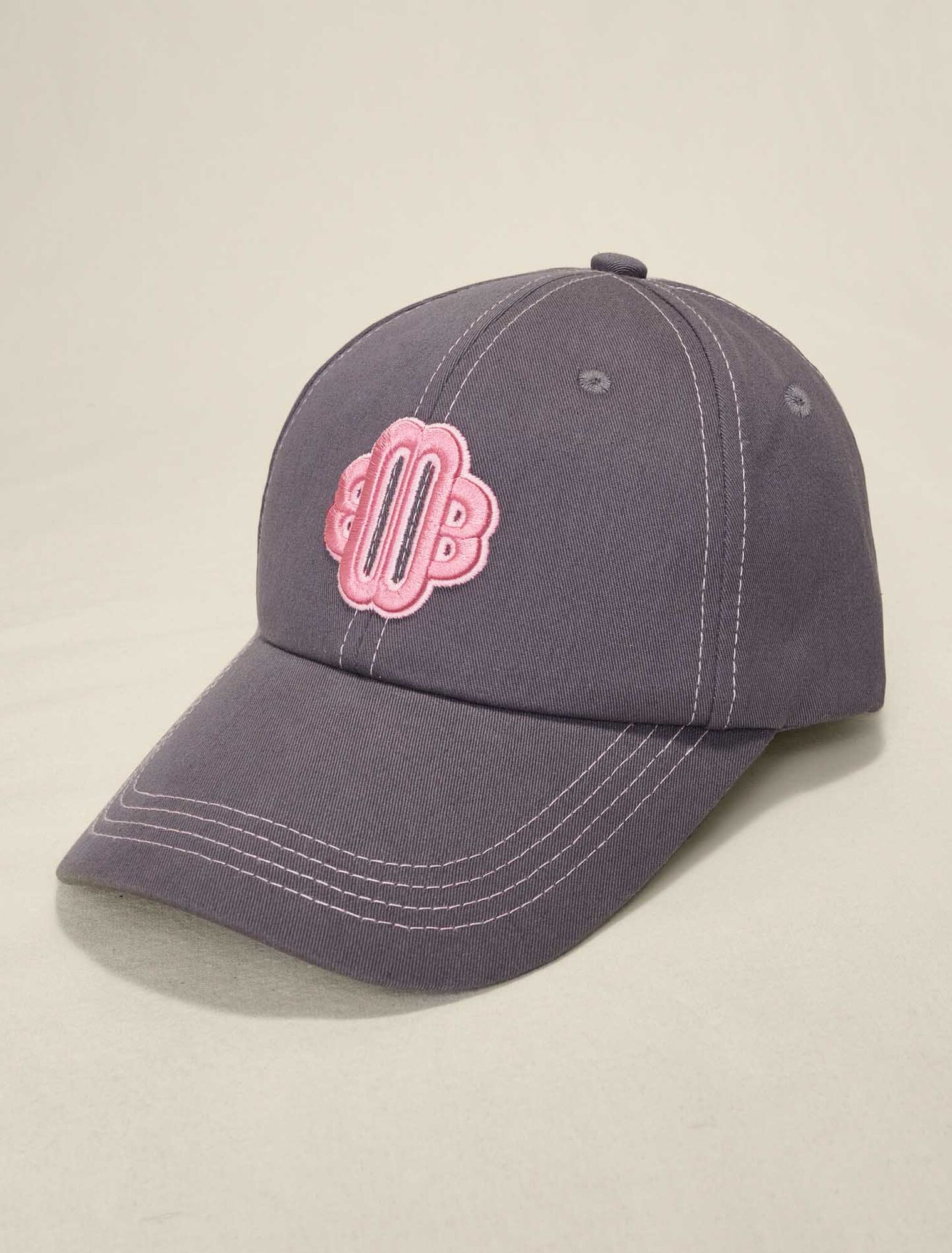 Cotton cap with Clover logo
