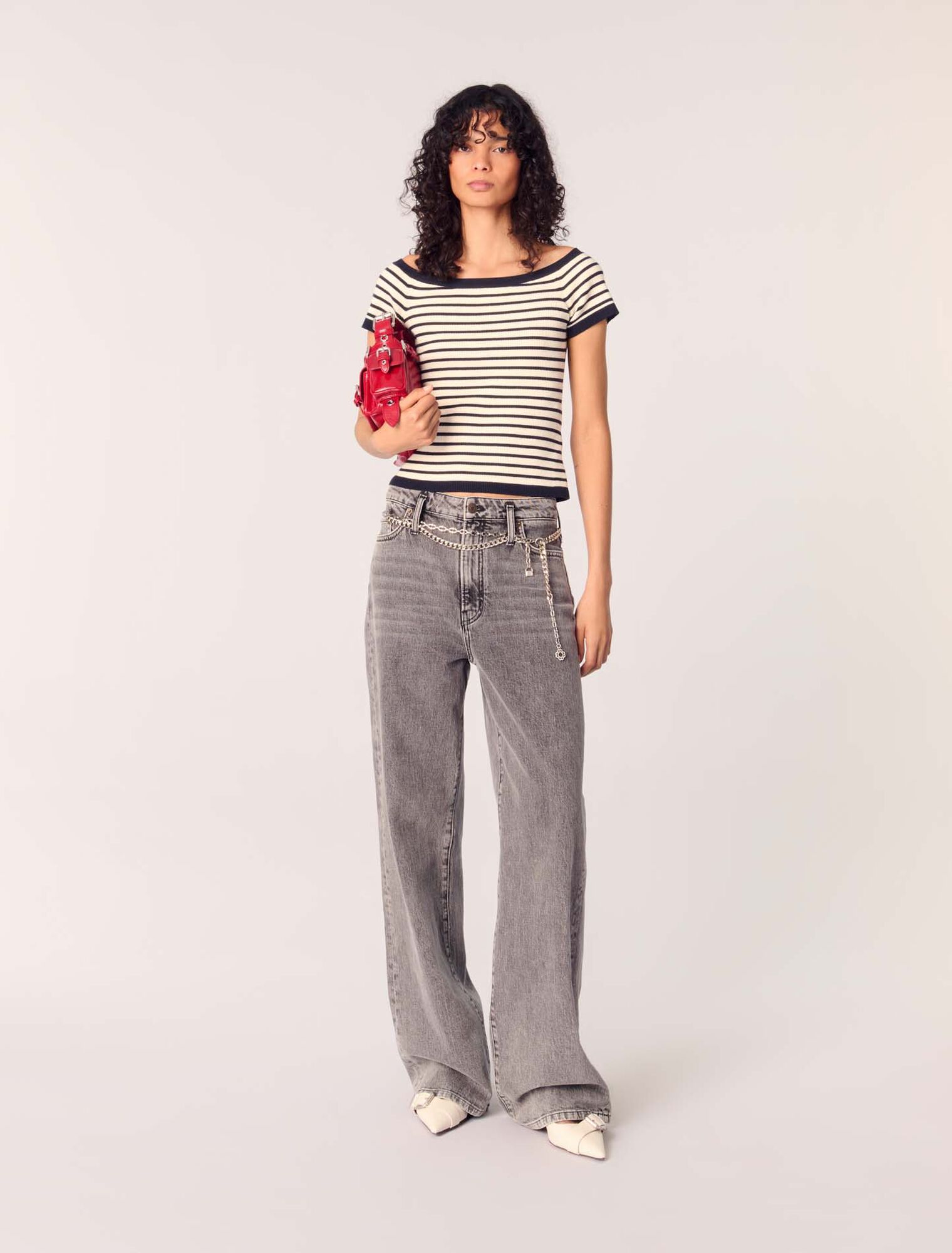 Wide-leg jeans with chain-link belt
