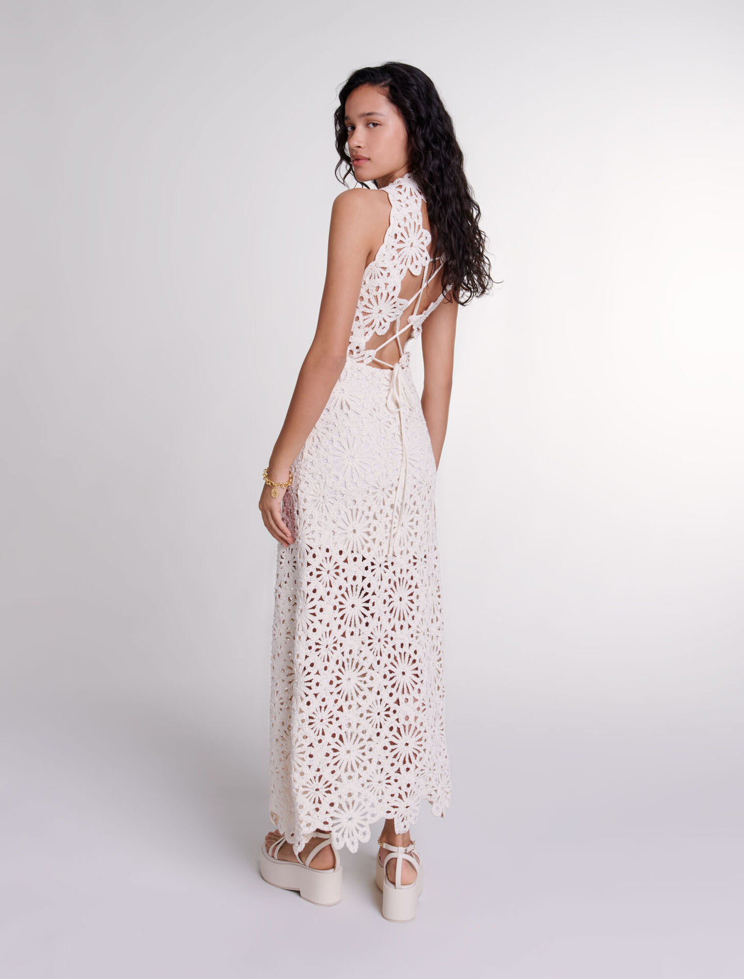 Robe longue en crochet perlé