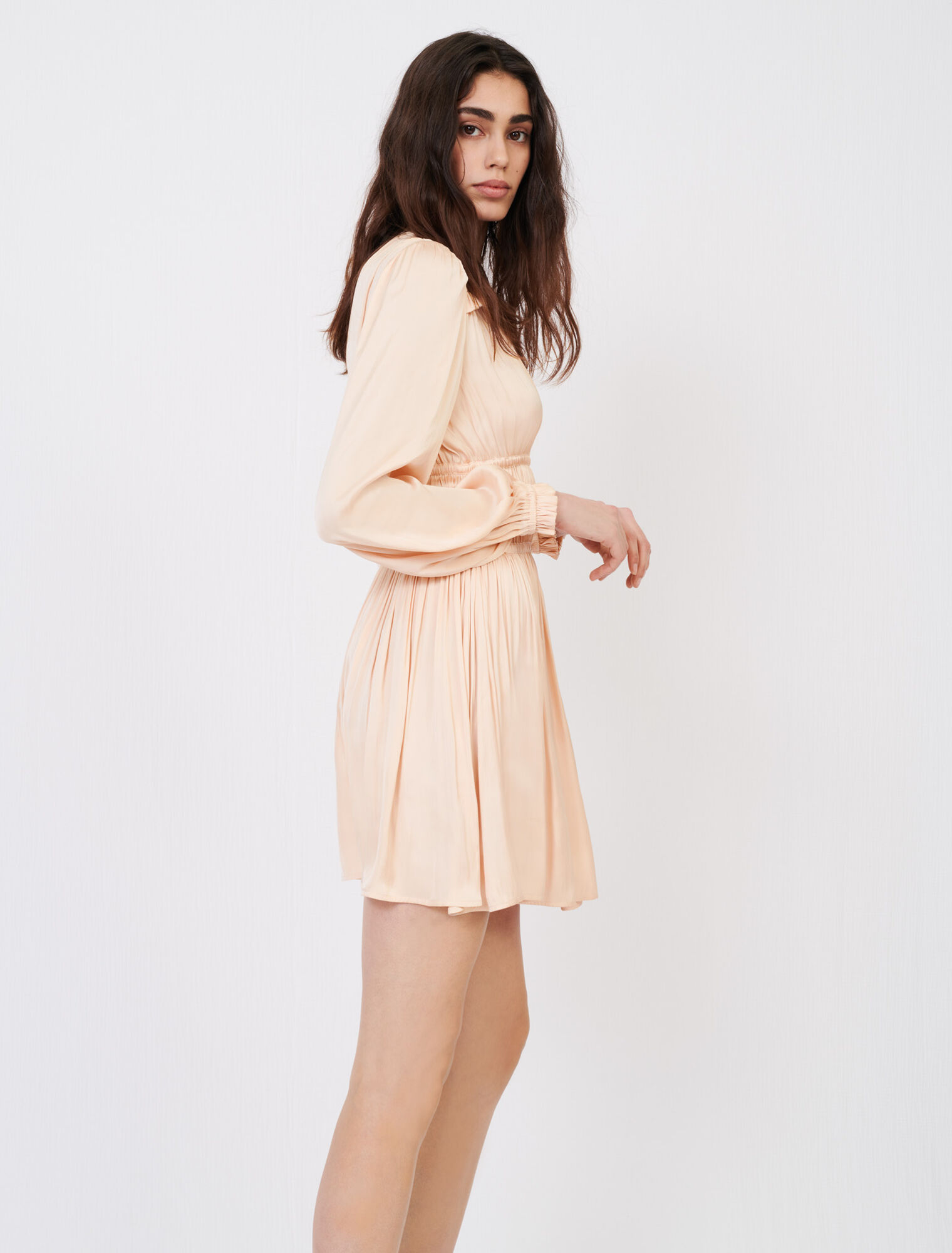 Short satin dress with ruffles 