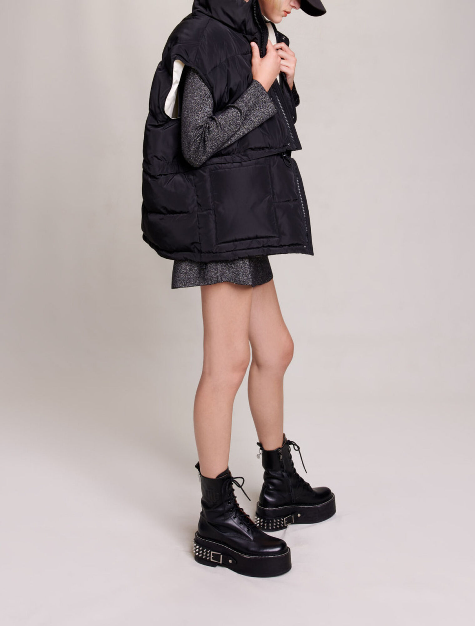 Sleeveless puffer jacket