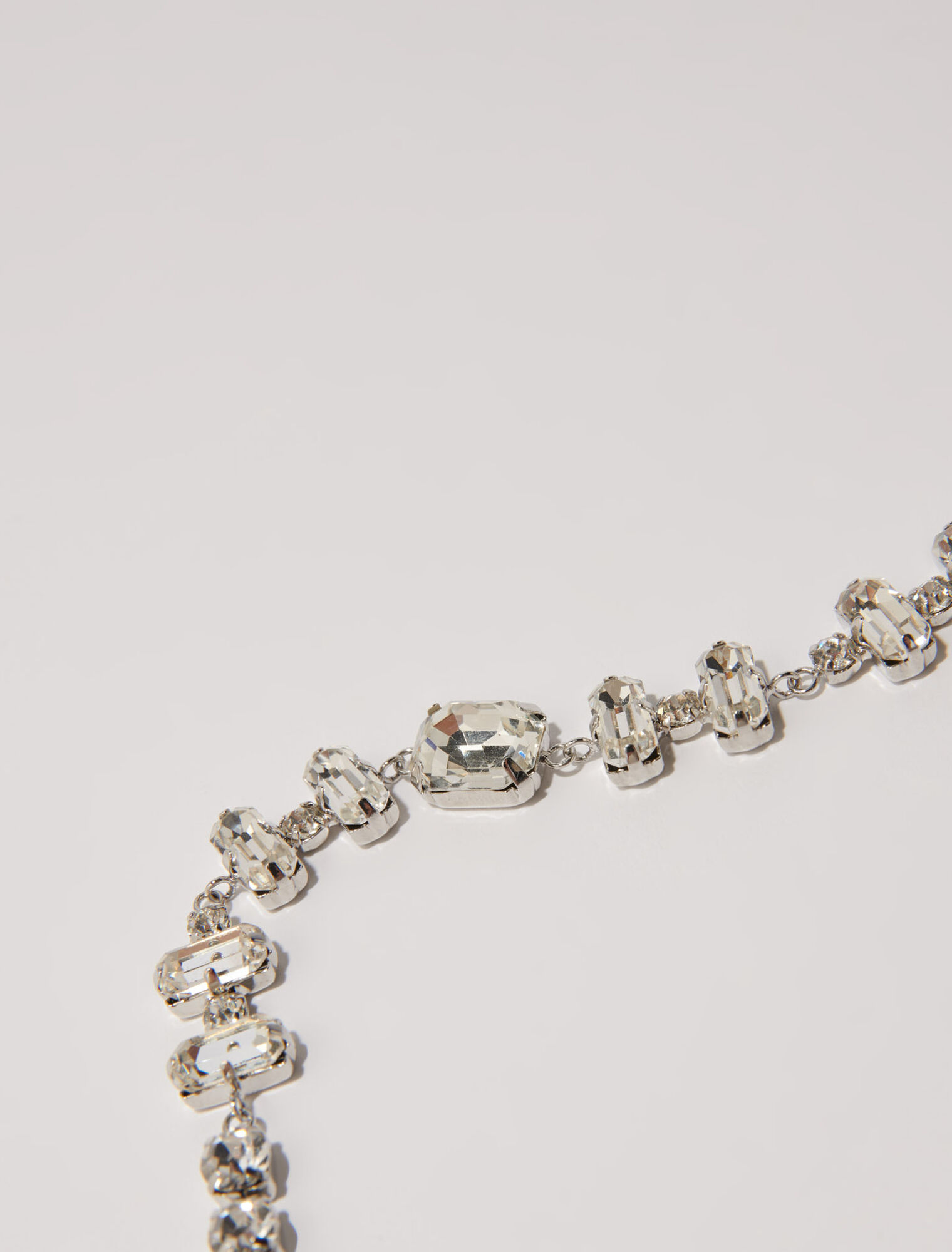 Collier chocker doré à strass
