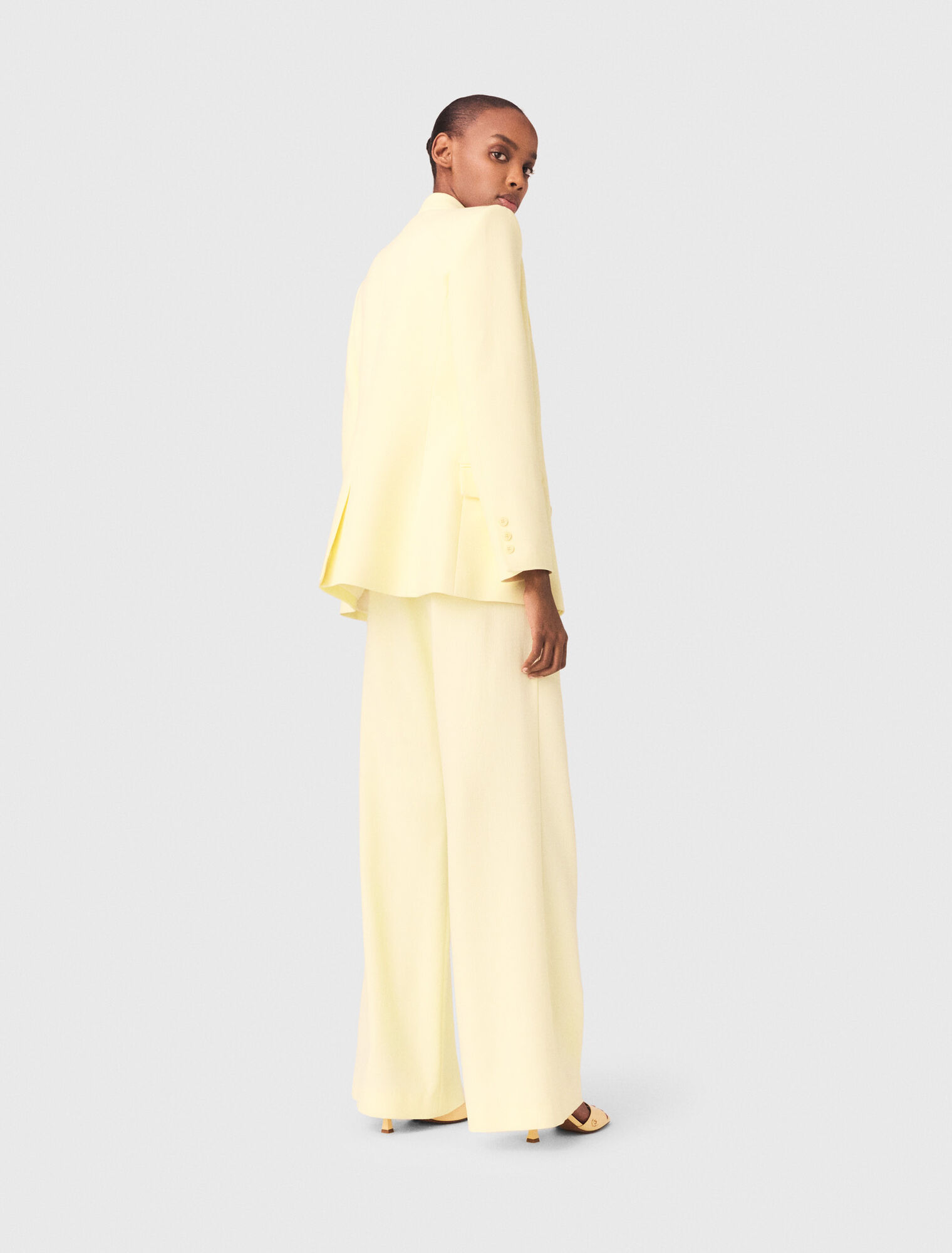 Veste de tailleur crois&eacute;e