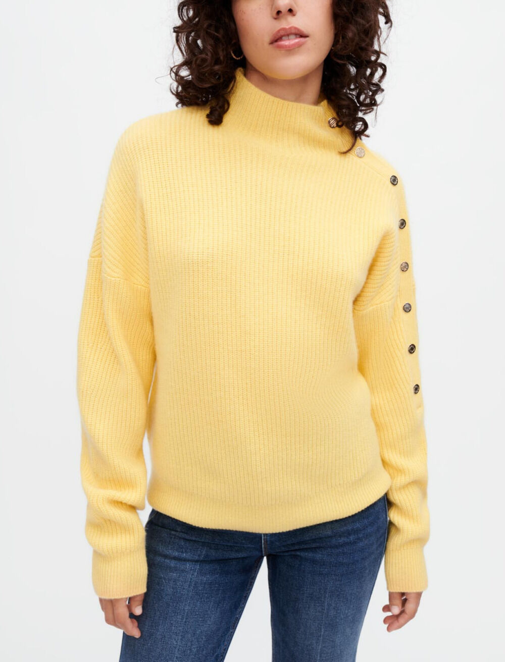 Gold cashmere sweater deals