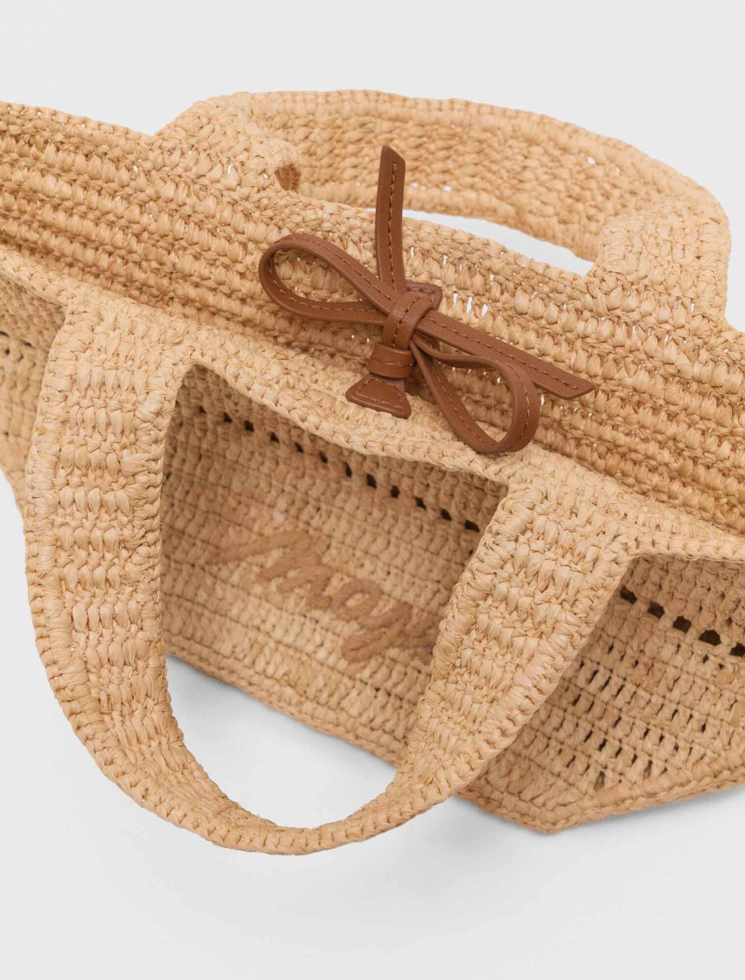 Natural raffia mini tote