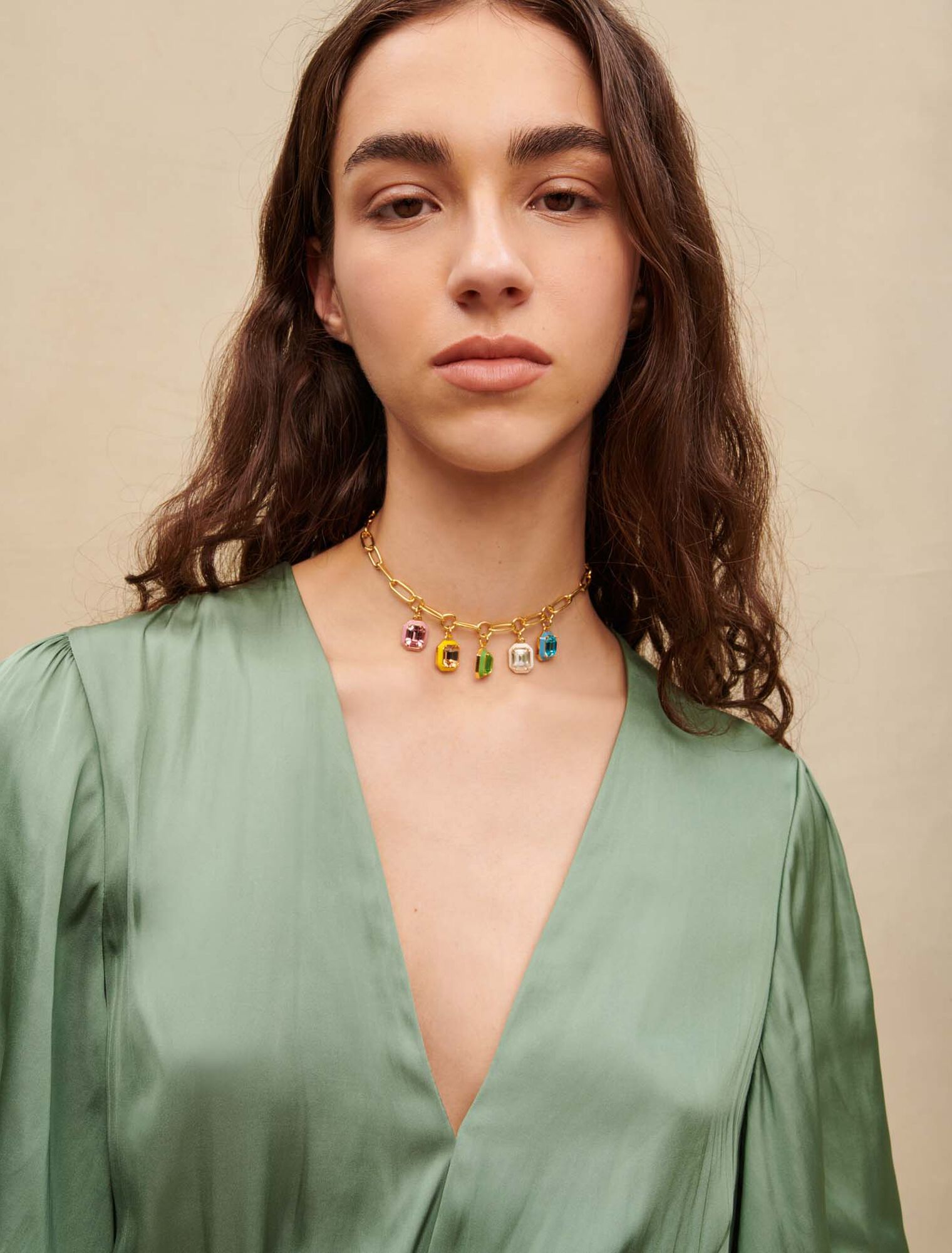 Robe longue satinée