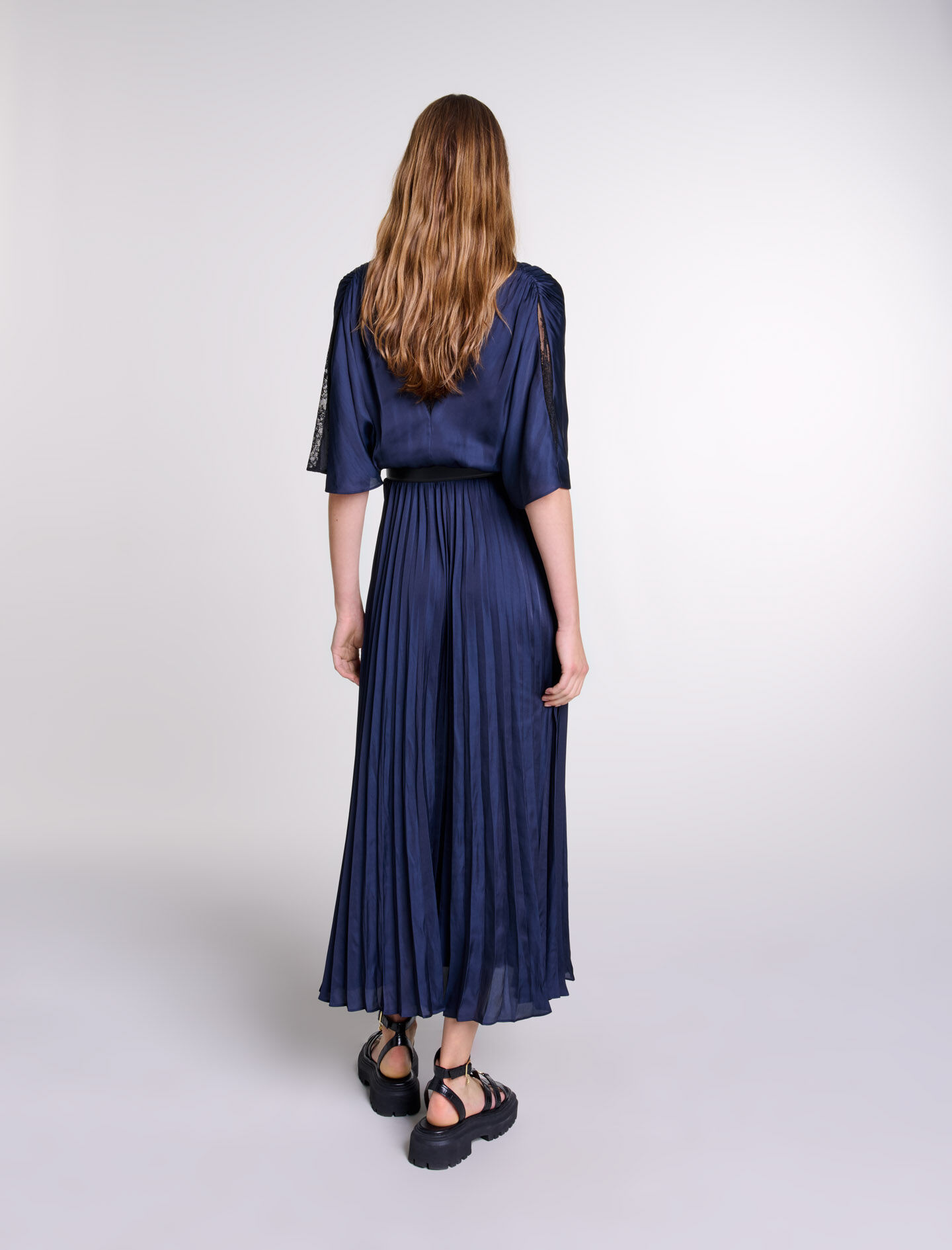 値下げ不可　Lace-Trimmed Pleated Long Dress 値下げ不可Lace-Trimmed Pleated Long Dress