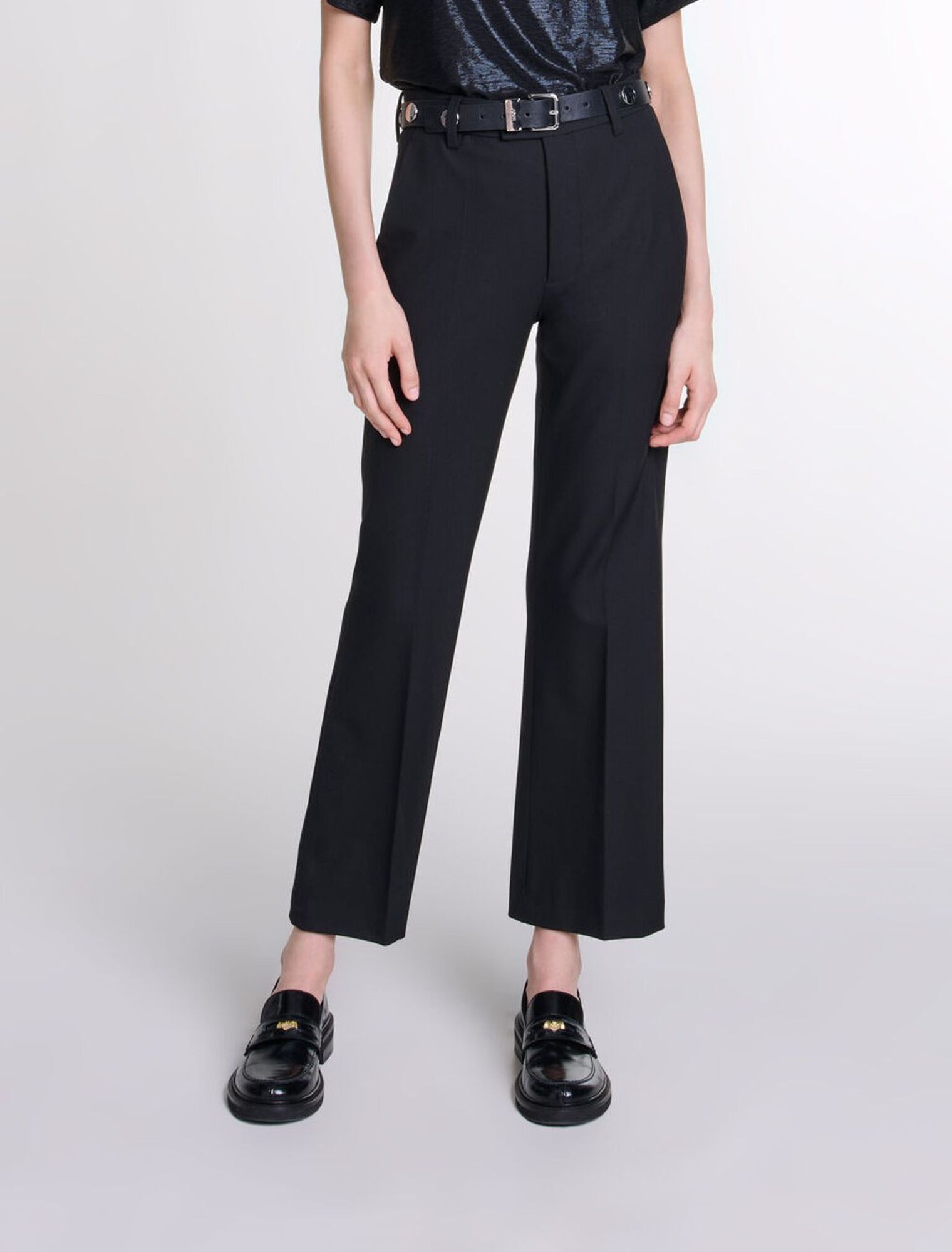 Ceinture en cuir &agrave; studs