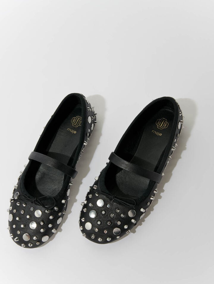 Ballerines à studs argentés
