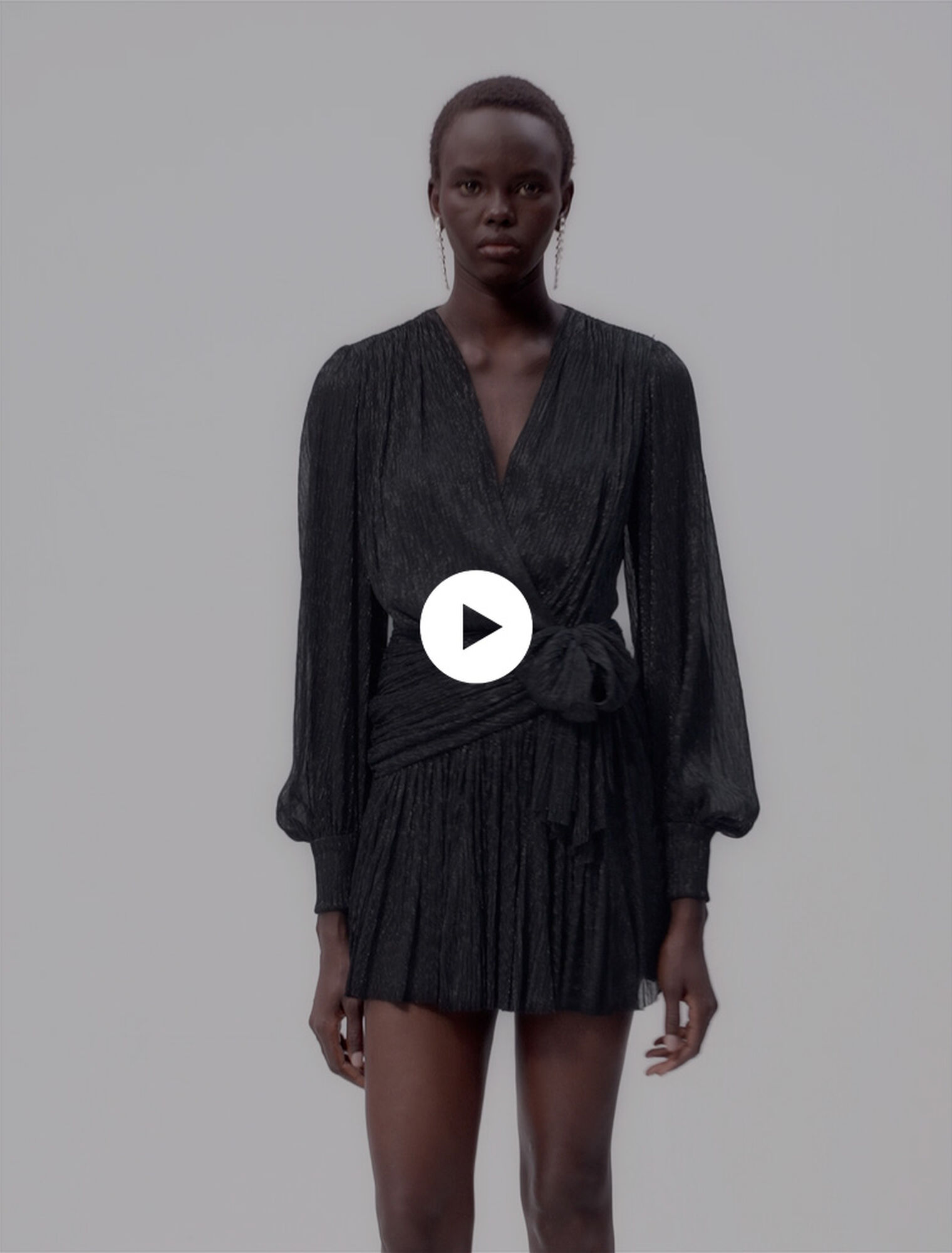 Robe courte lamée