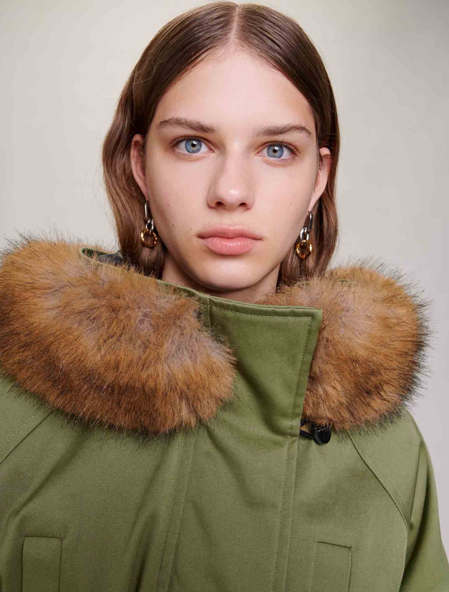 Parka courte à capuche