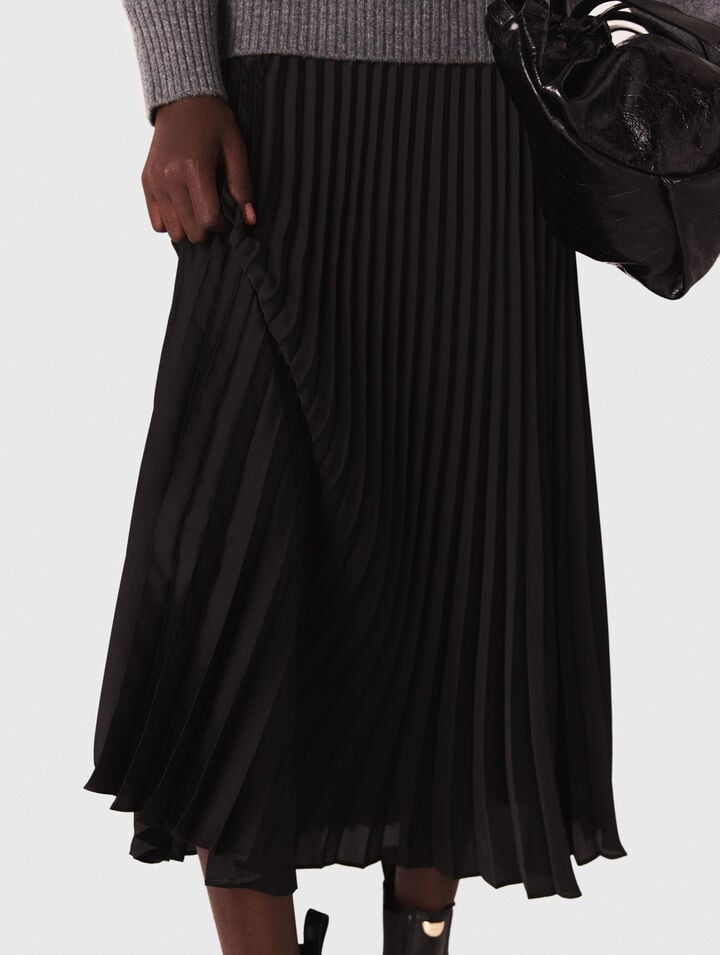 Dual-material maxi dress