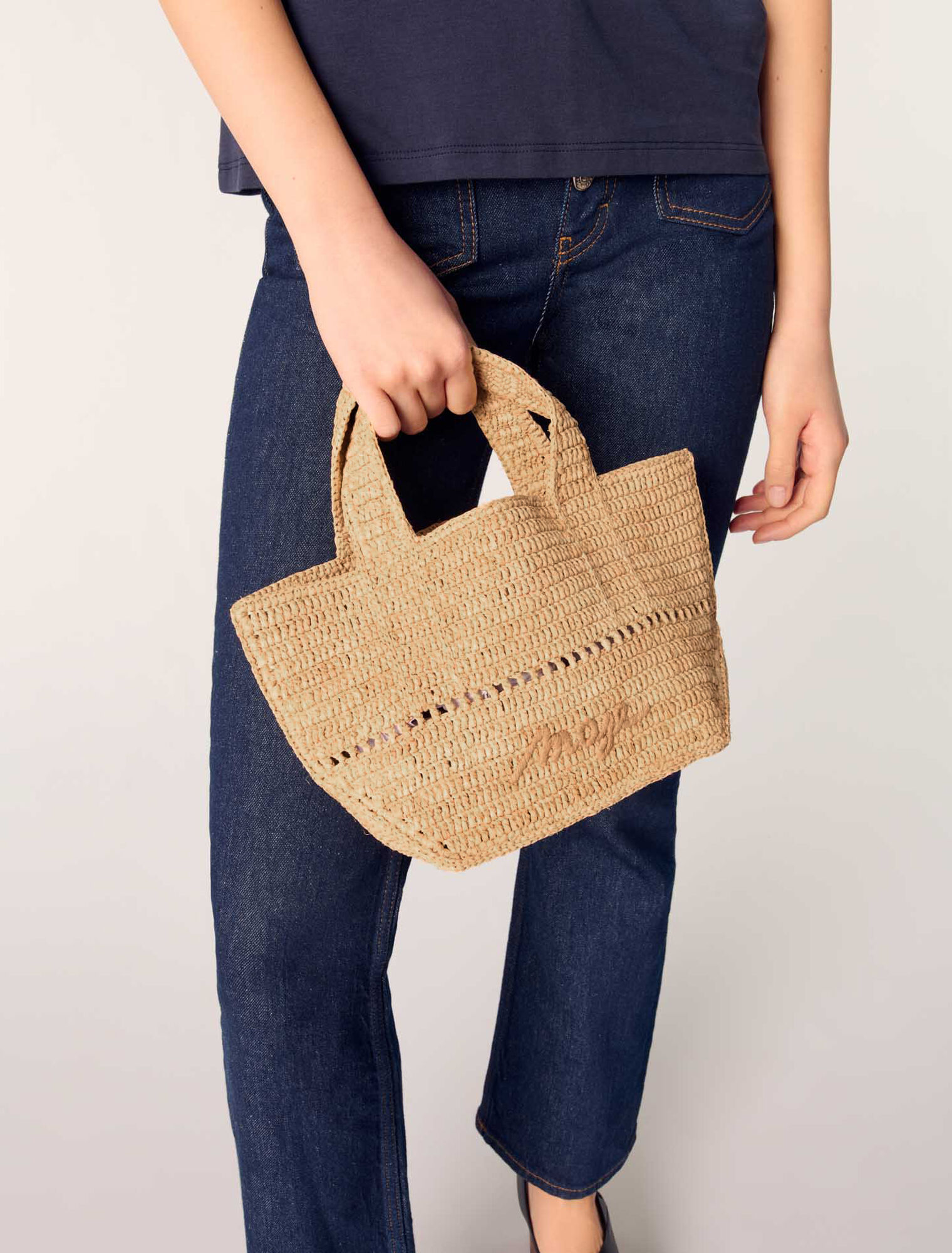 Natural raffia mini tote