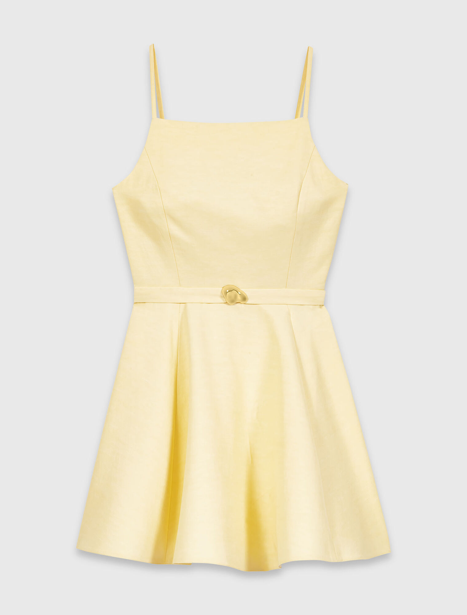 Robe &eacute;vas&eacute;e &agrave; bretelles