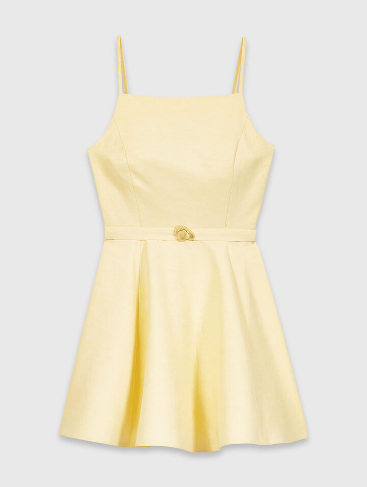 Robe &eacute;vas&eacute;e &agrave; bretelles