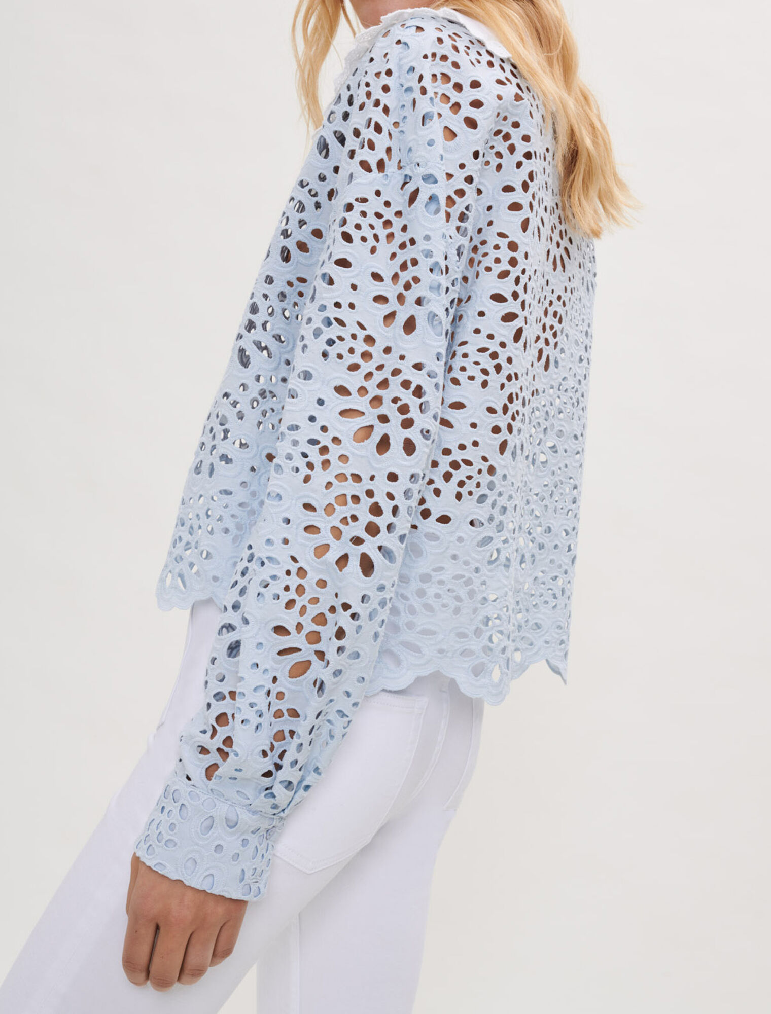 Chemise en guipure à col