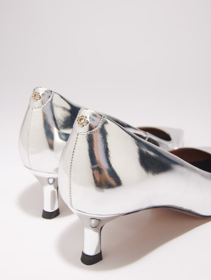Pointed mirrored leather pumps