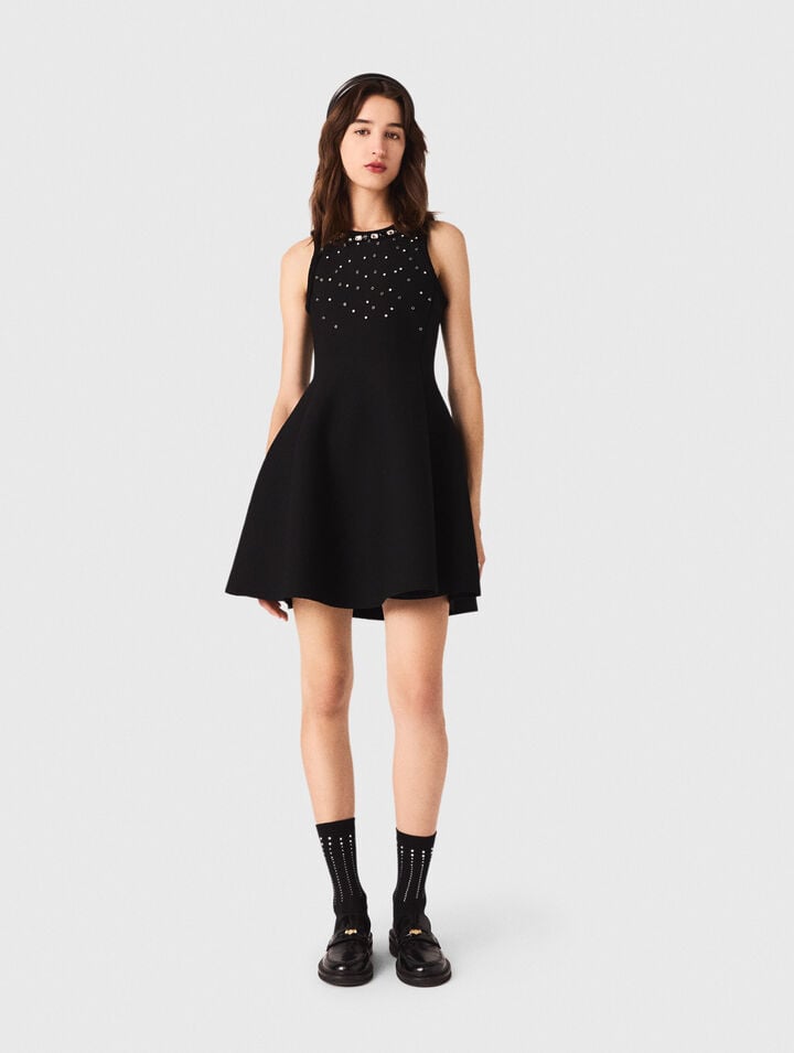 Robe patineuse et détails bijoux 