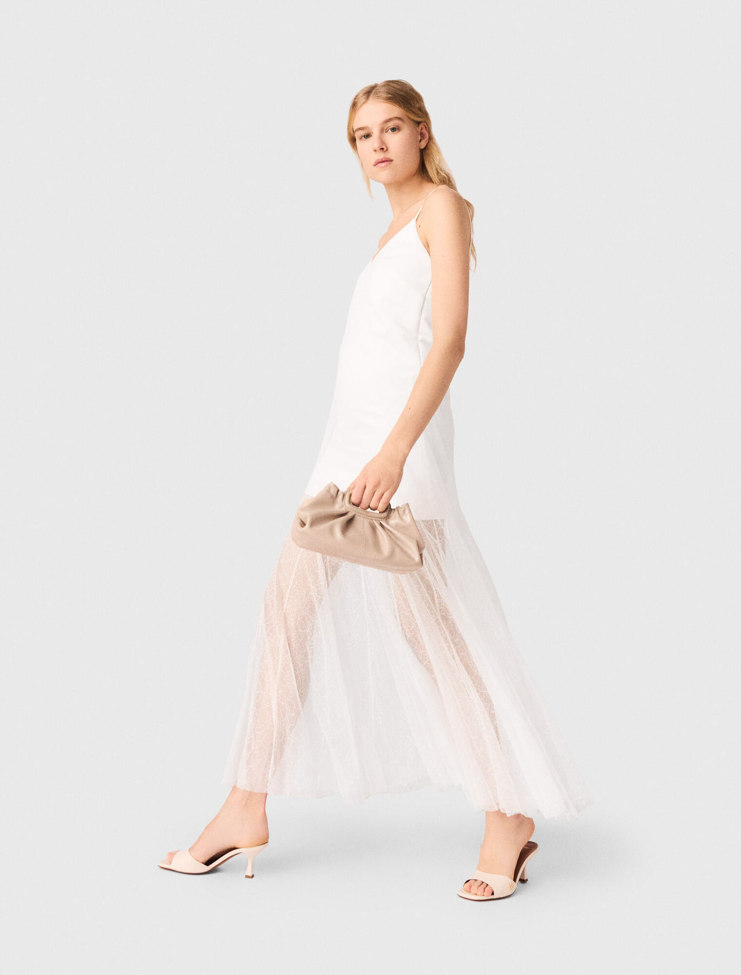 Robe en taffetas et dentelle