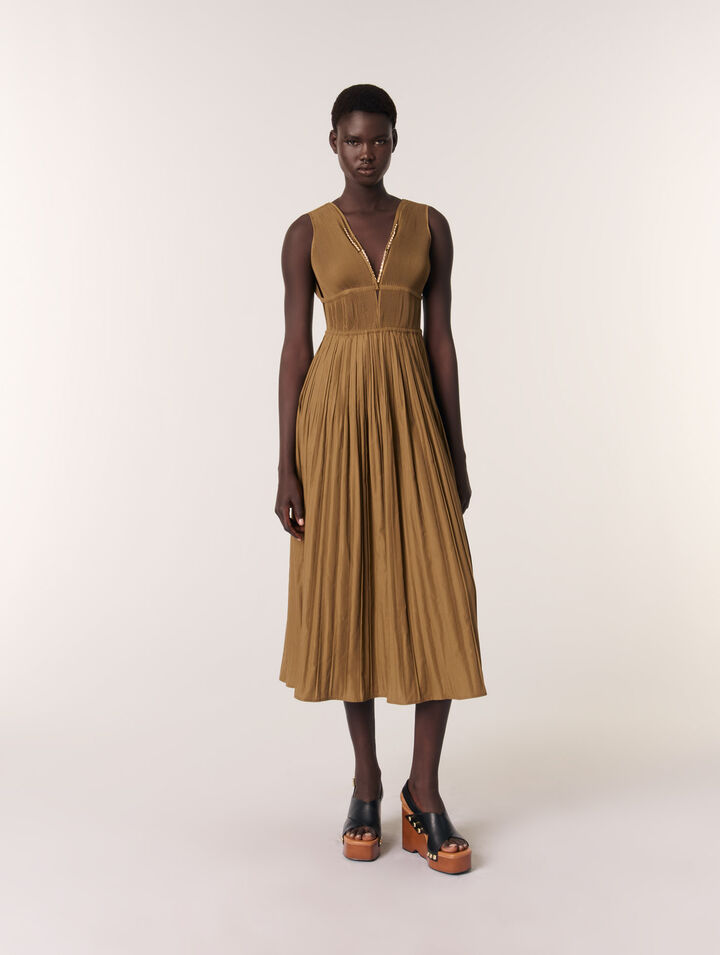 Jewellery neckline pleated dress