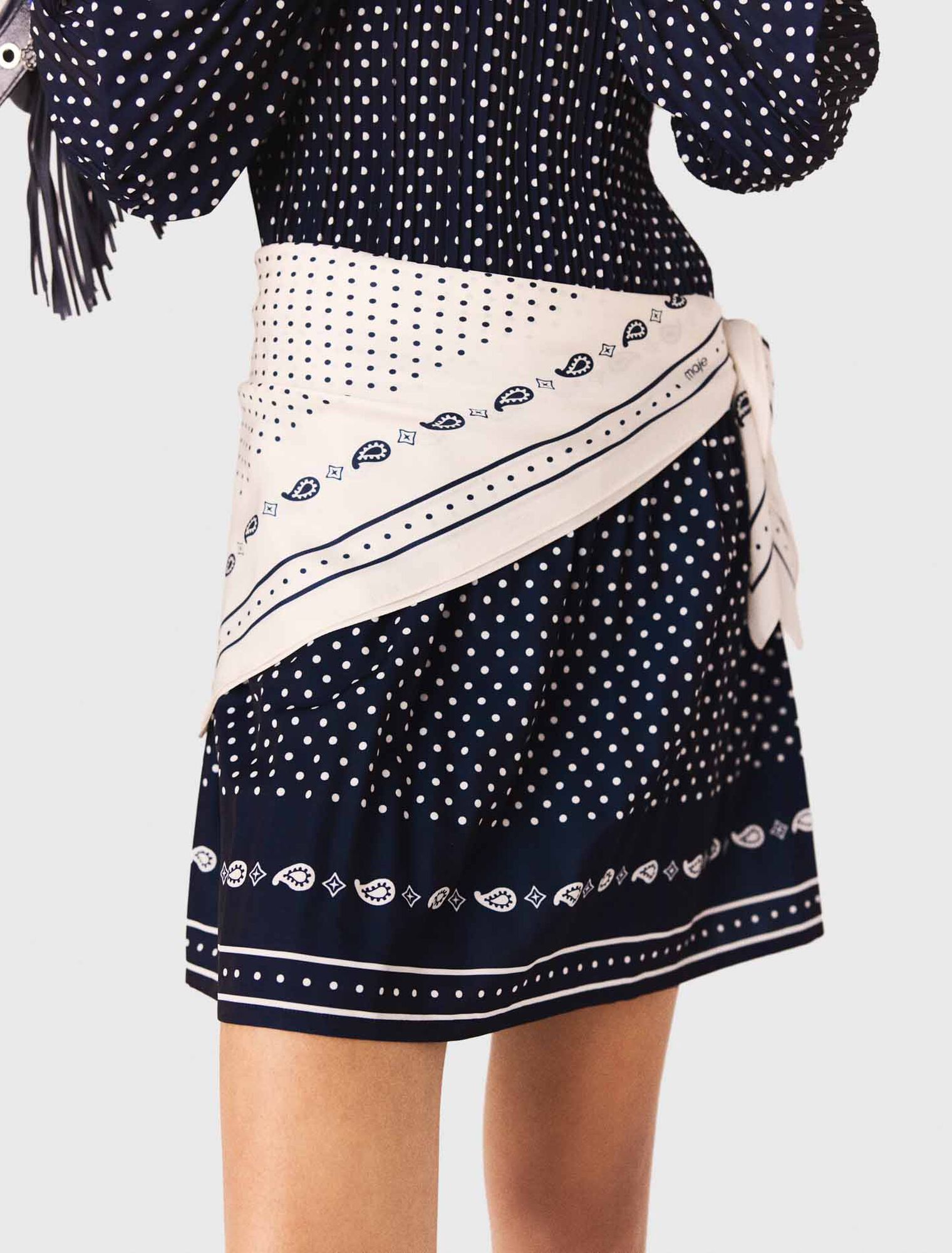 Carr&eacute; 90x90 imprim&eacute; en soie