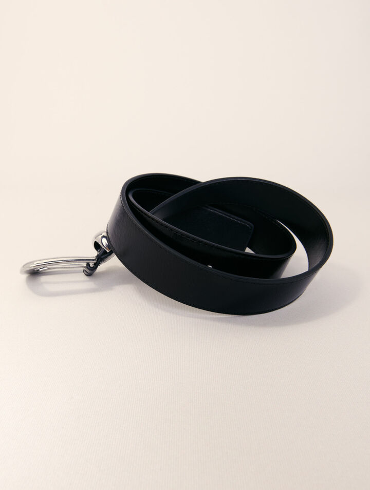 Ceinture en cuir et boucle carrée