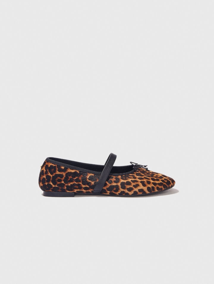 Ballerine en cuir effet léopard