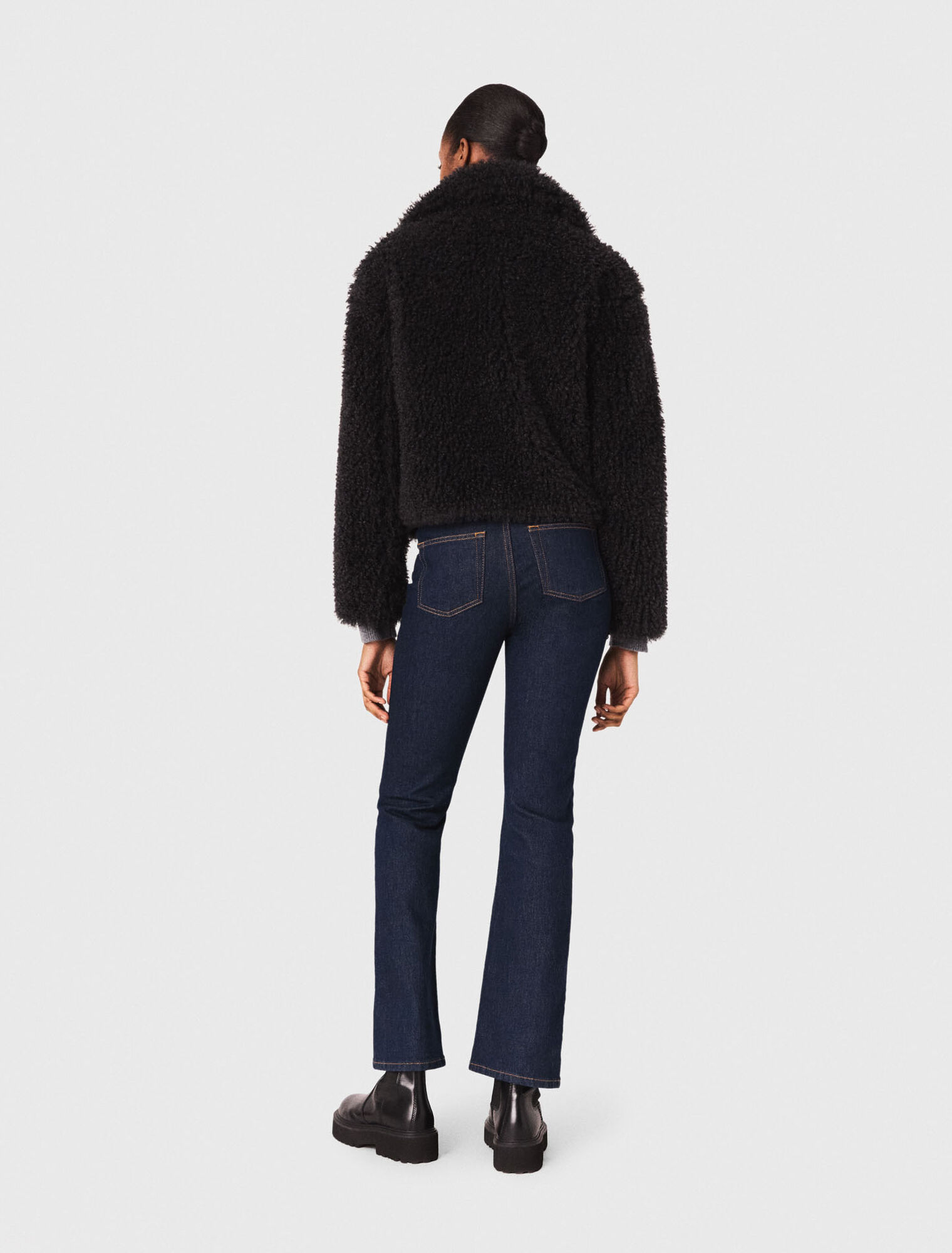 Manteau court en bouclette
