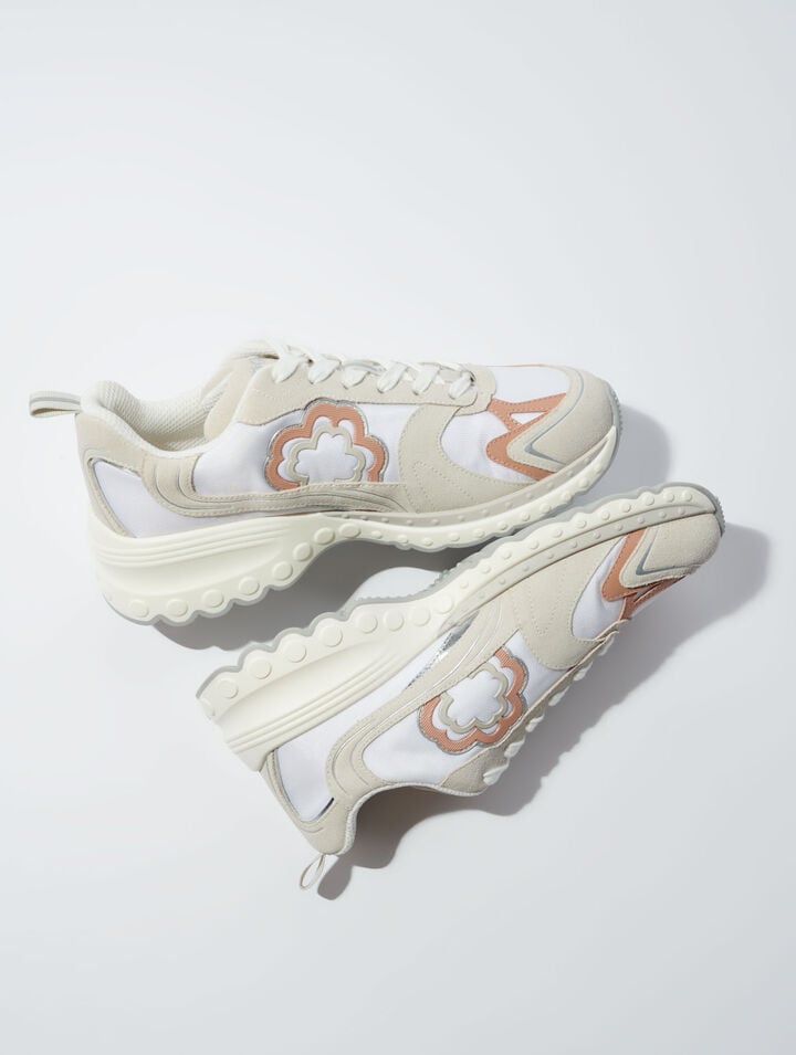 M Sneakers