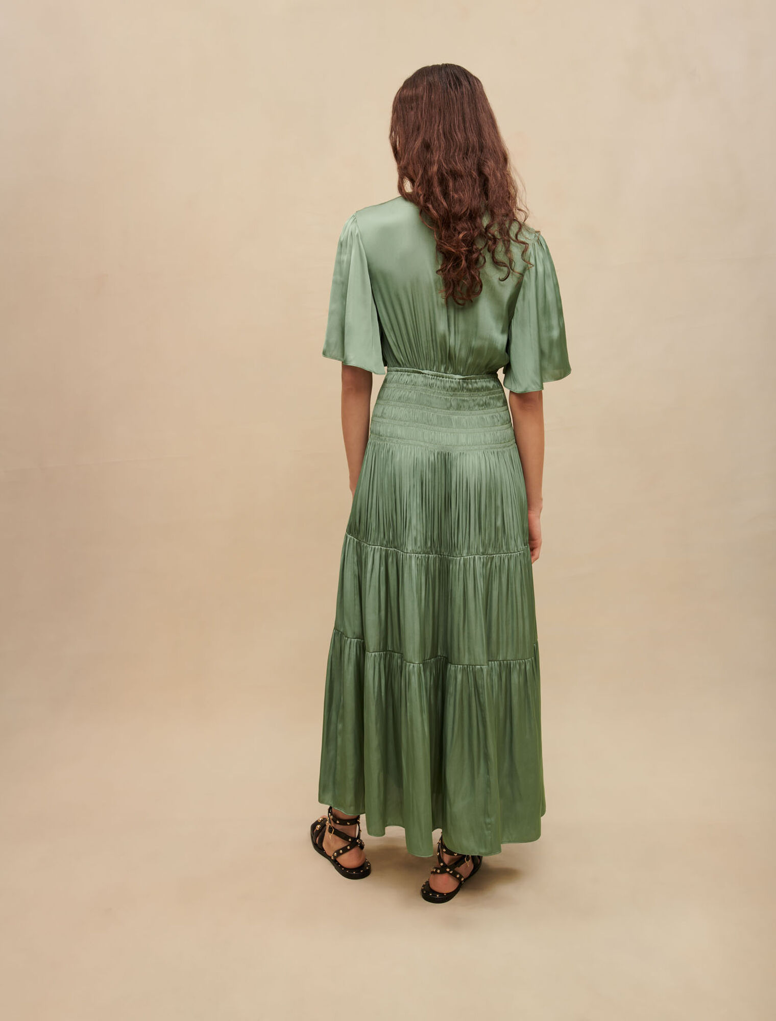 Robe longue satinée