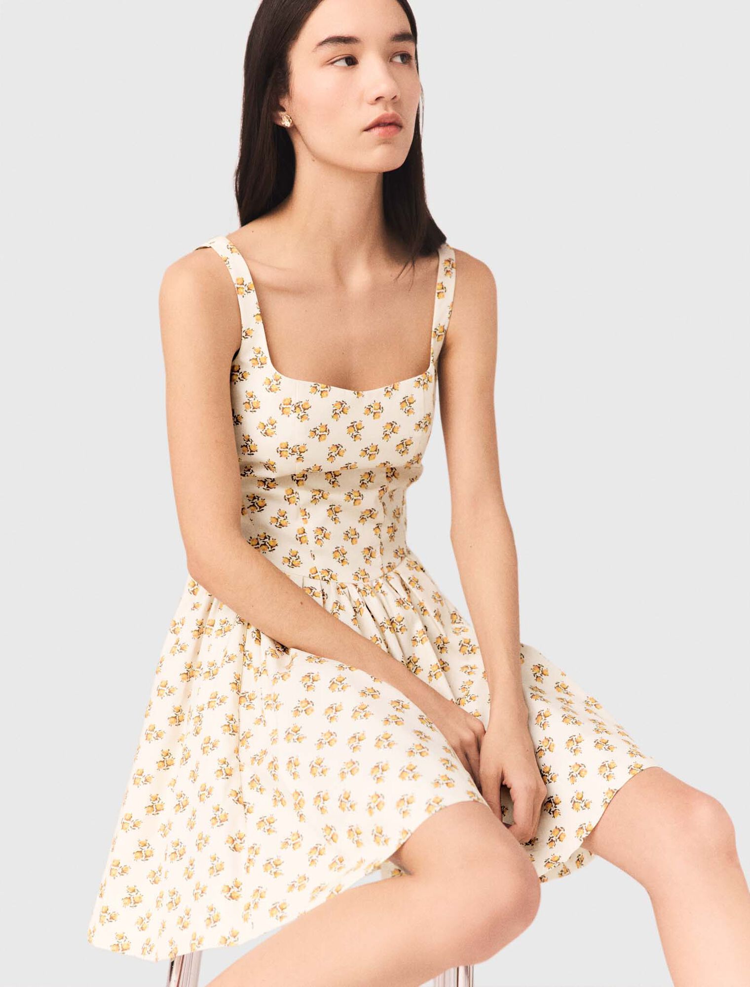 Robe courte &eacute;vas&eacute;e imprim&eacute;e