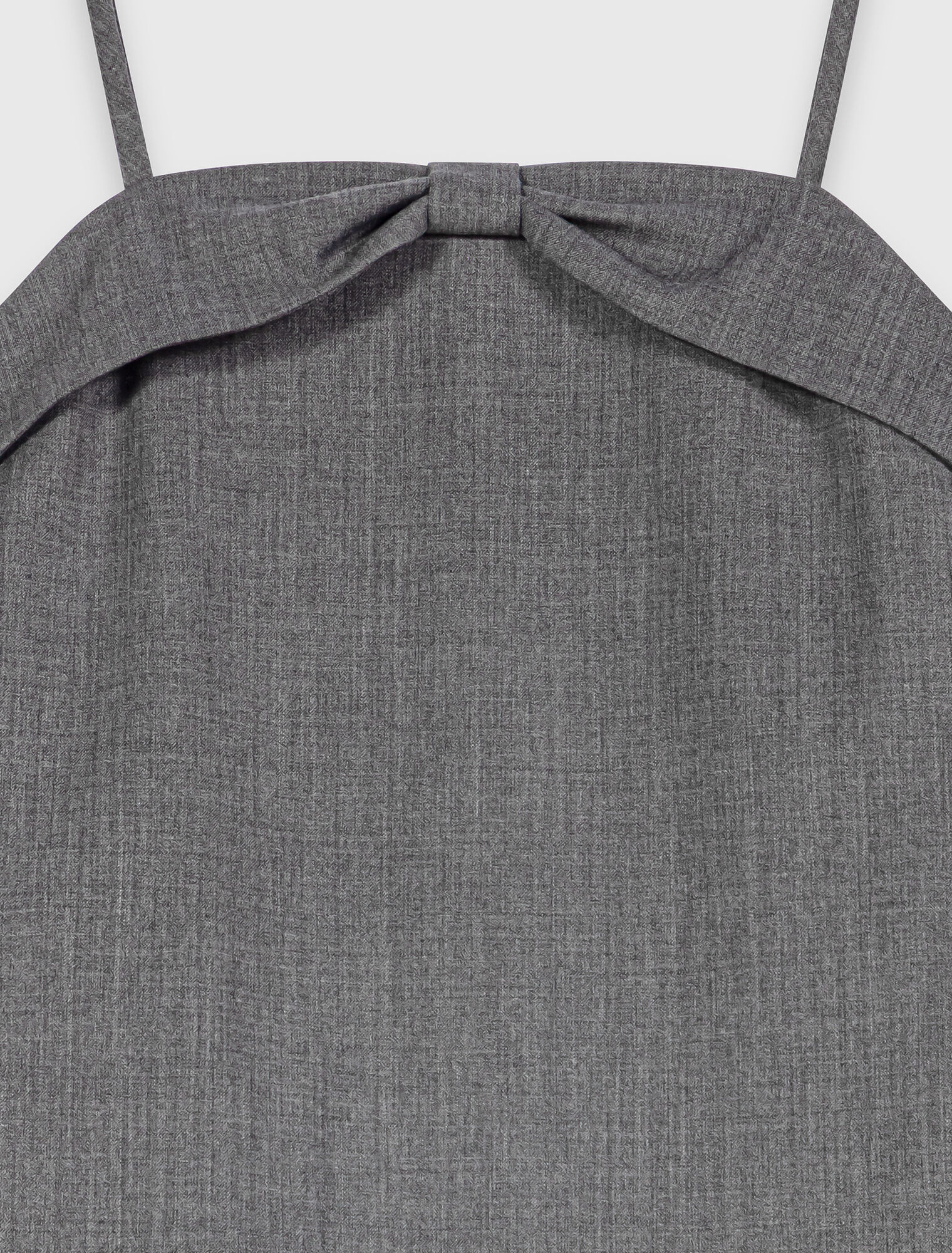 Robe courte tailleur avec dentelle