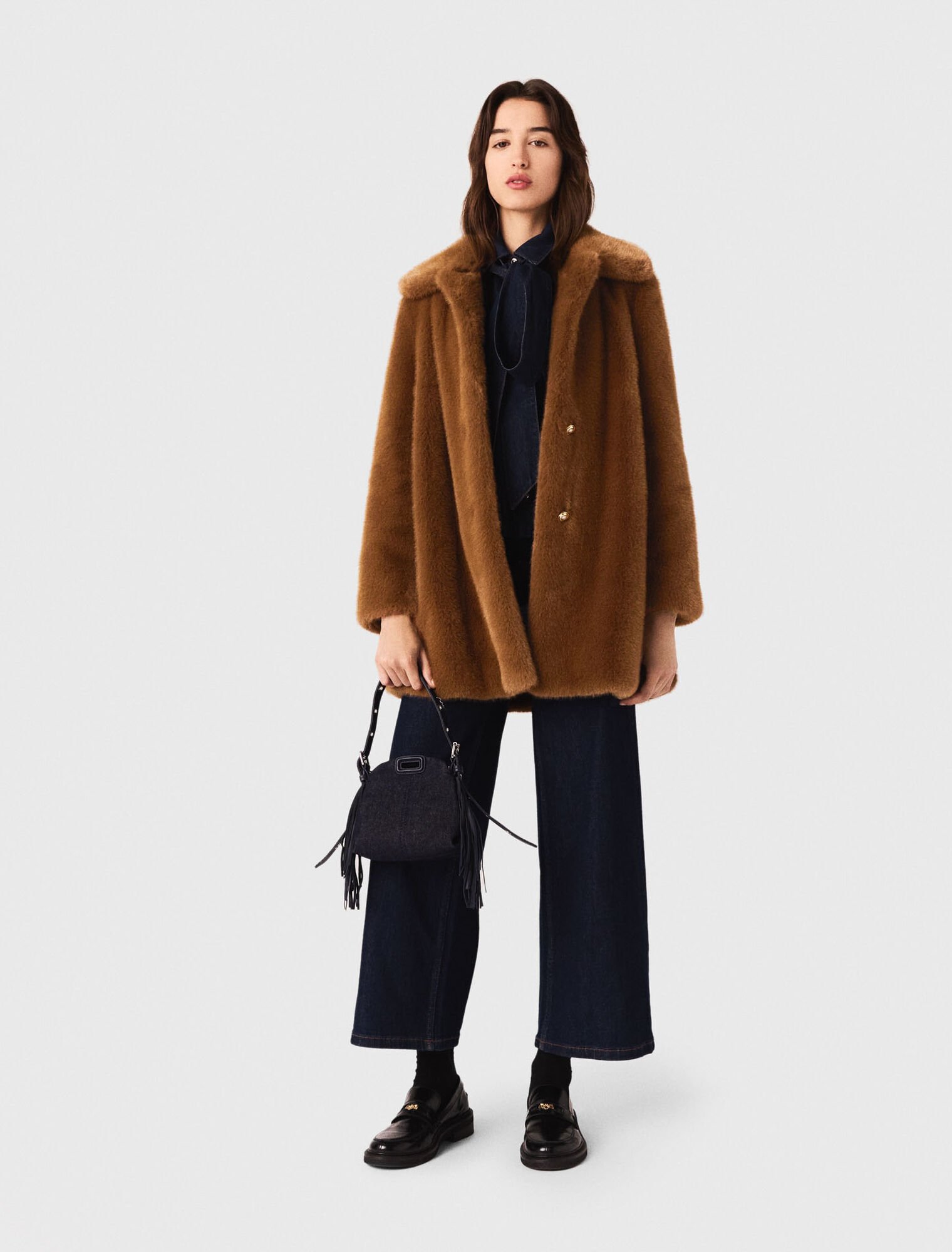 Manteau mi-long en fausse fourrure Manteau mi-long en fausse fourrure