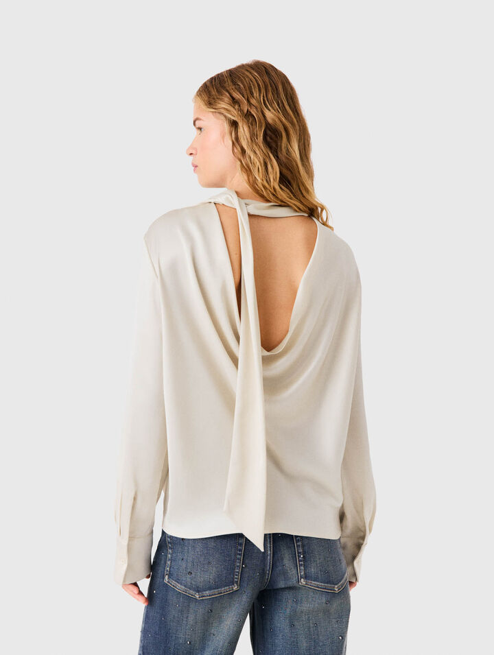Blouse en satin &agrave; dos drap&eacute;