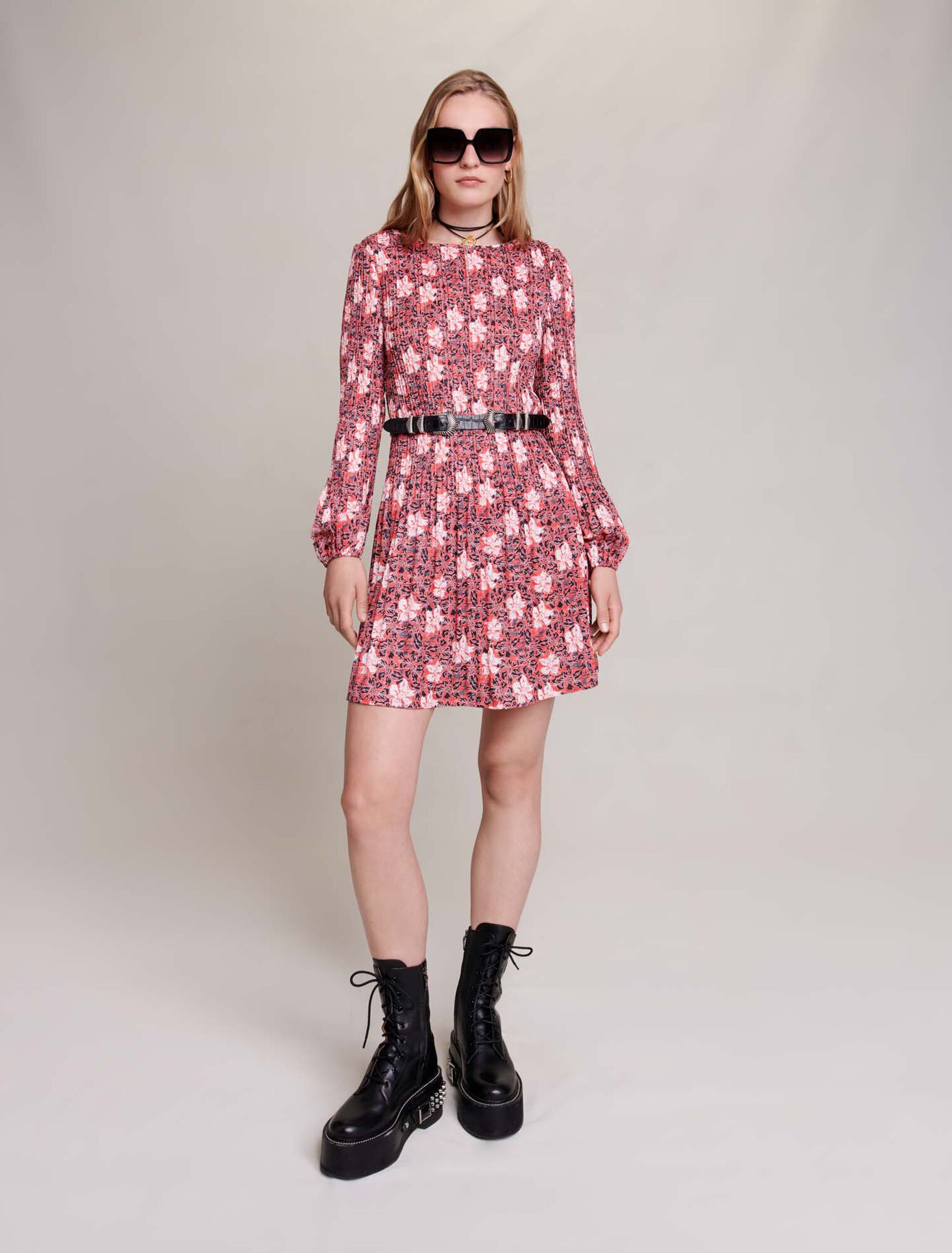 Robe courte à fleurs